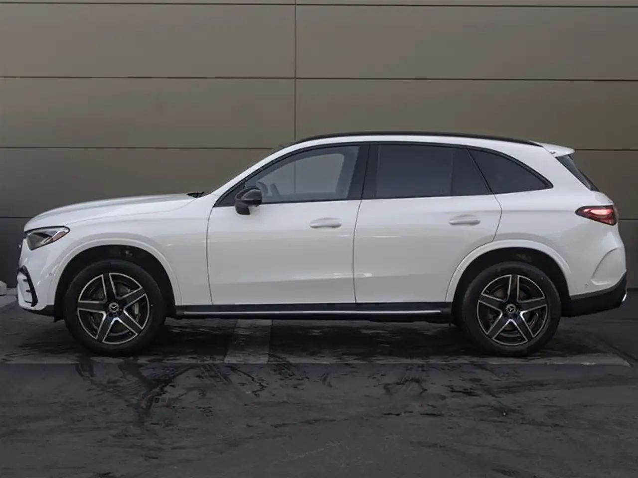 Mercedes-Benz GLC photo Mercedes-Benz GLC