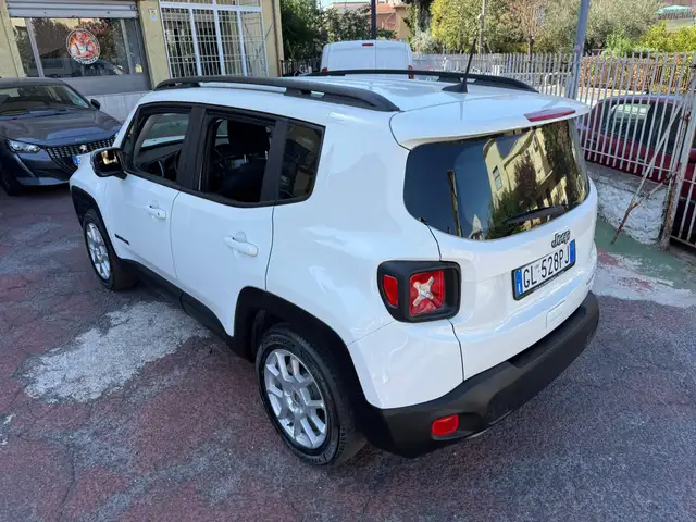 Jeep Renegade view 7
