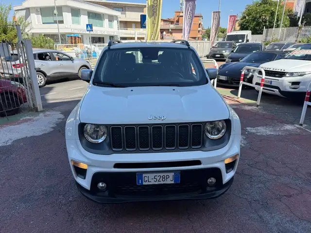 Jeep Renegade view 3