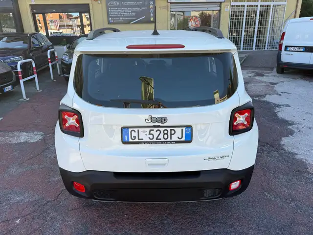 Jeep Renegade view 6