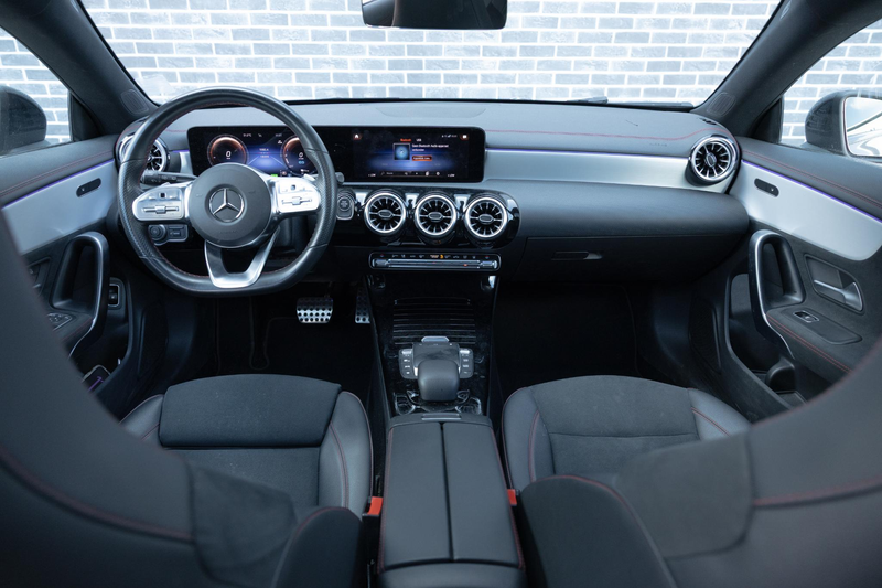 Mercedes-Benz CLA 250 Shooting Brake e Business Solution AMG Limited | P — photo 2