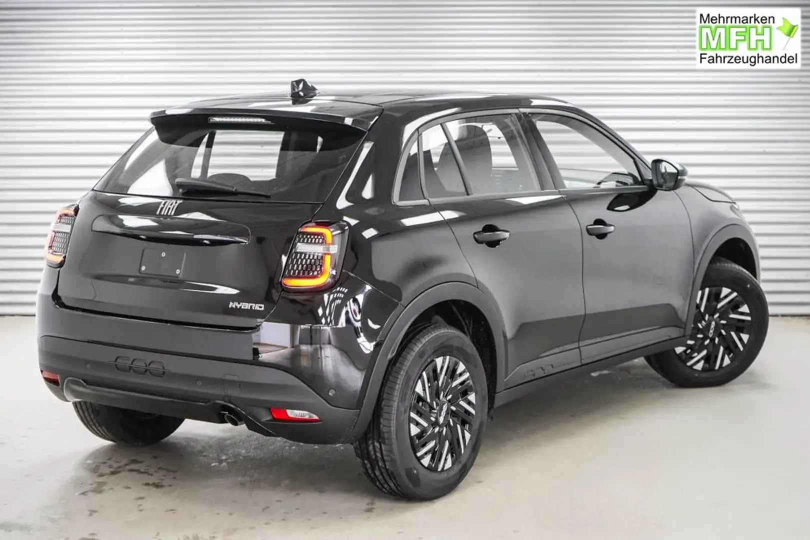 Fiat 600 1,2 MHEV DCT 48V - LAGER 74 kW (101 PS), Automatik Schwarz - 2