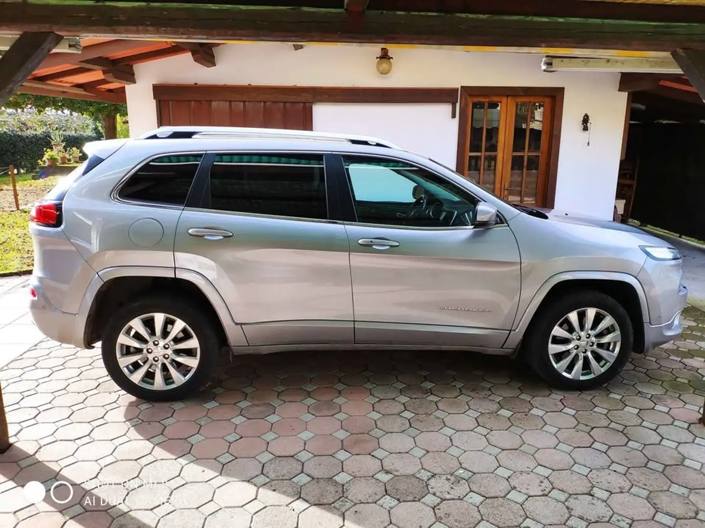 Jeep Cherokee jeep Cherokee 2.2 mjt II Active Overland 4wd 200cv Plateado - 1
