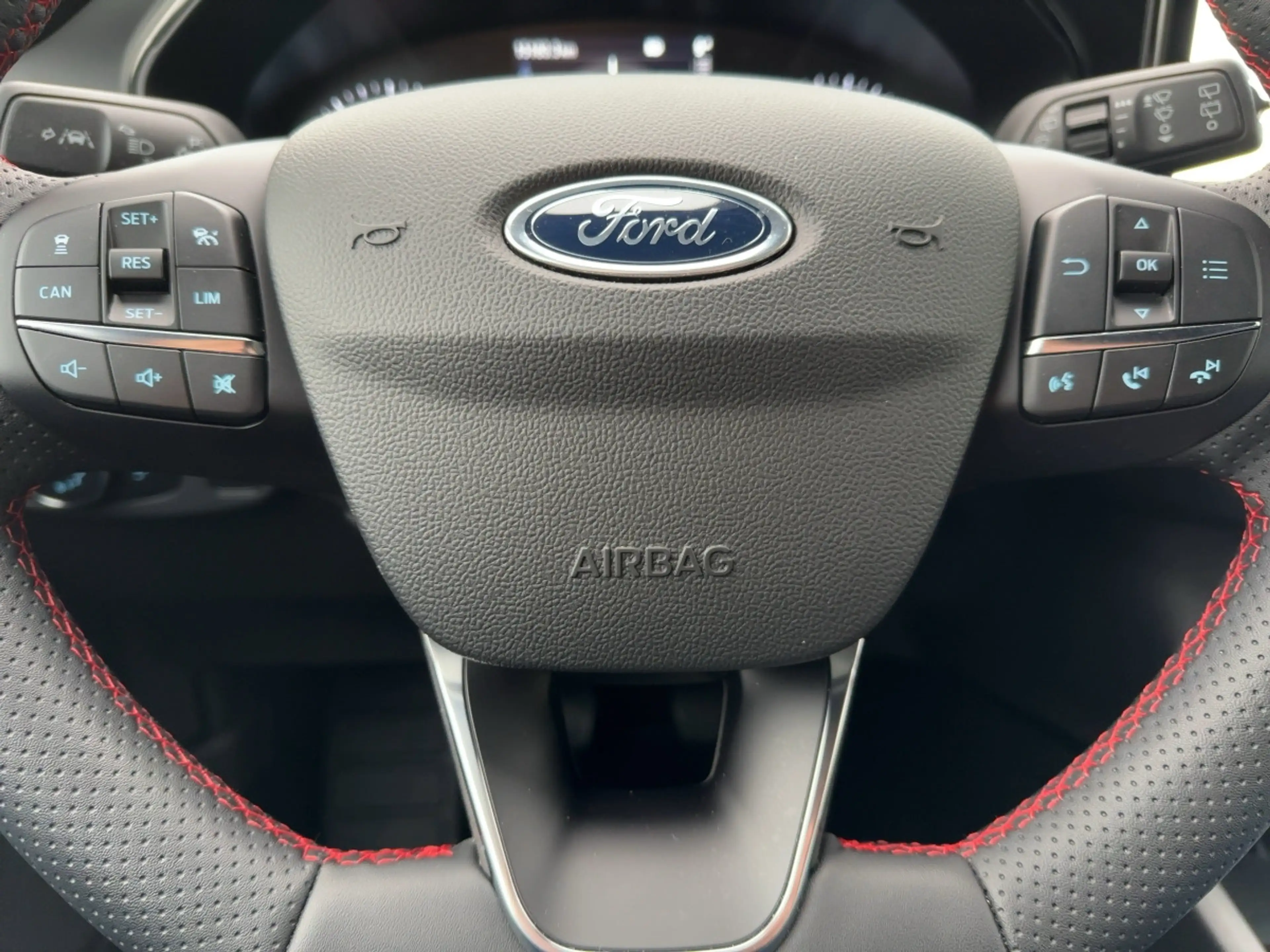 Ford Focus ST-Line LED+AHK+Navi+Kamera+Winterpaket — photo 10