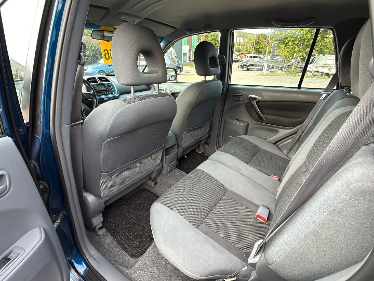 Toyota RAV4 2.0 4x4 | Klima | Dachreling | Alufelgen, foto 12
