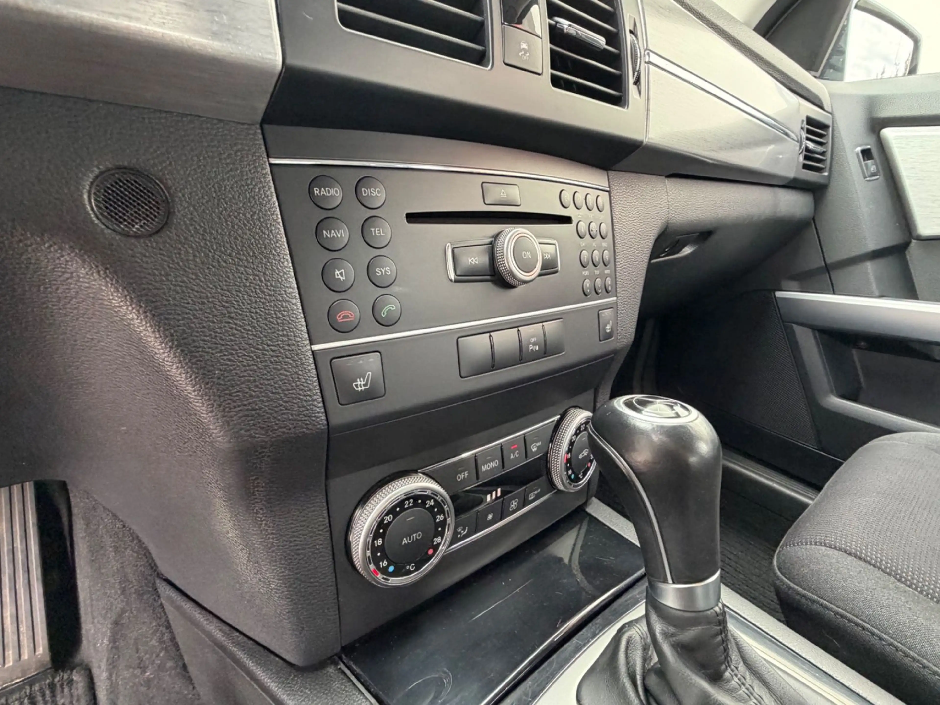 Mercedes-Benz GLK 220 CDI BlueEfficiency 4Matic/TüV:08.2028 — photo 11