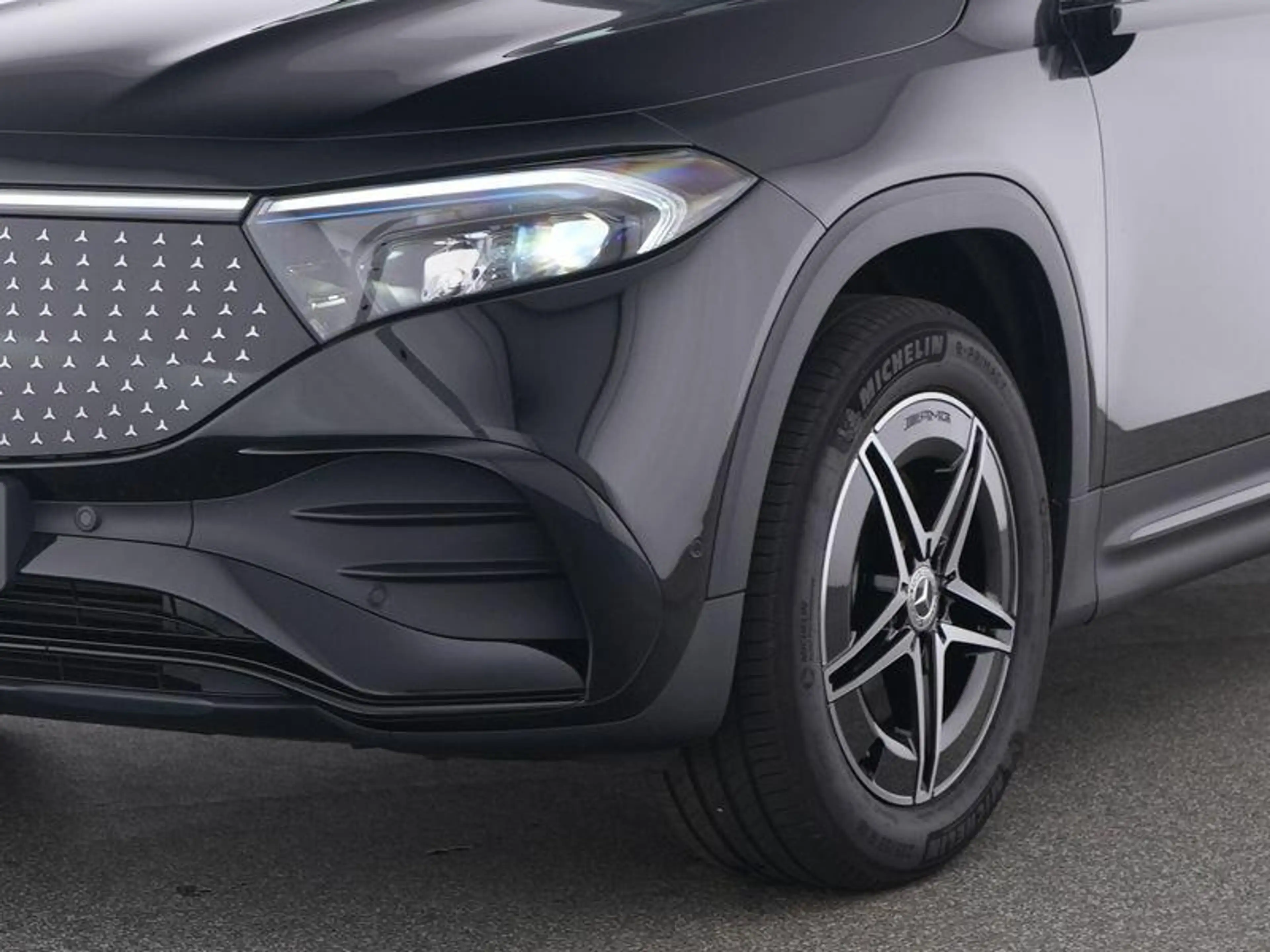 Mercedes-Benz EQB 250 250+ AMG Line 71 kWh / Night/ 360 camera/ Winter P — photo 2