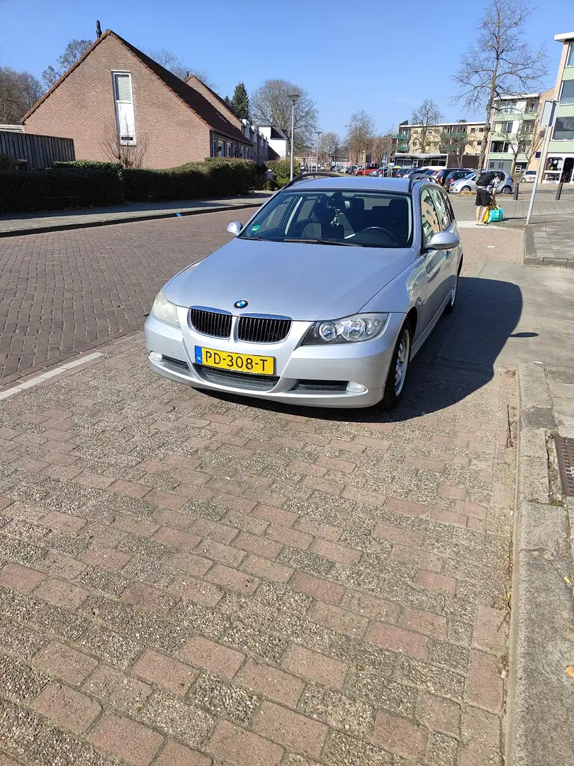 BMW 330 318i Grijs - 2