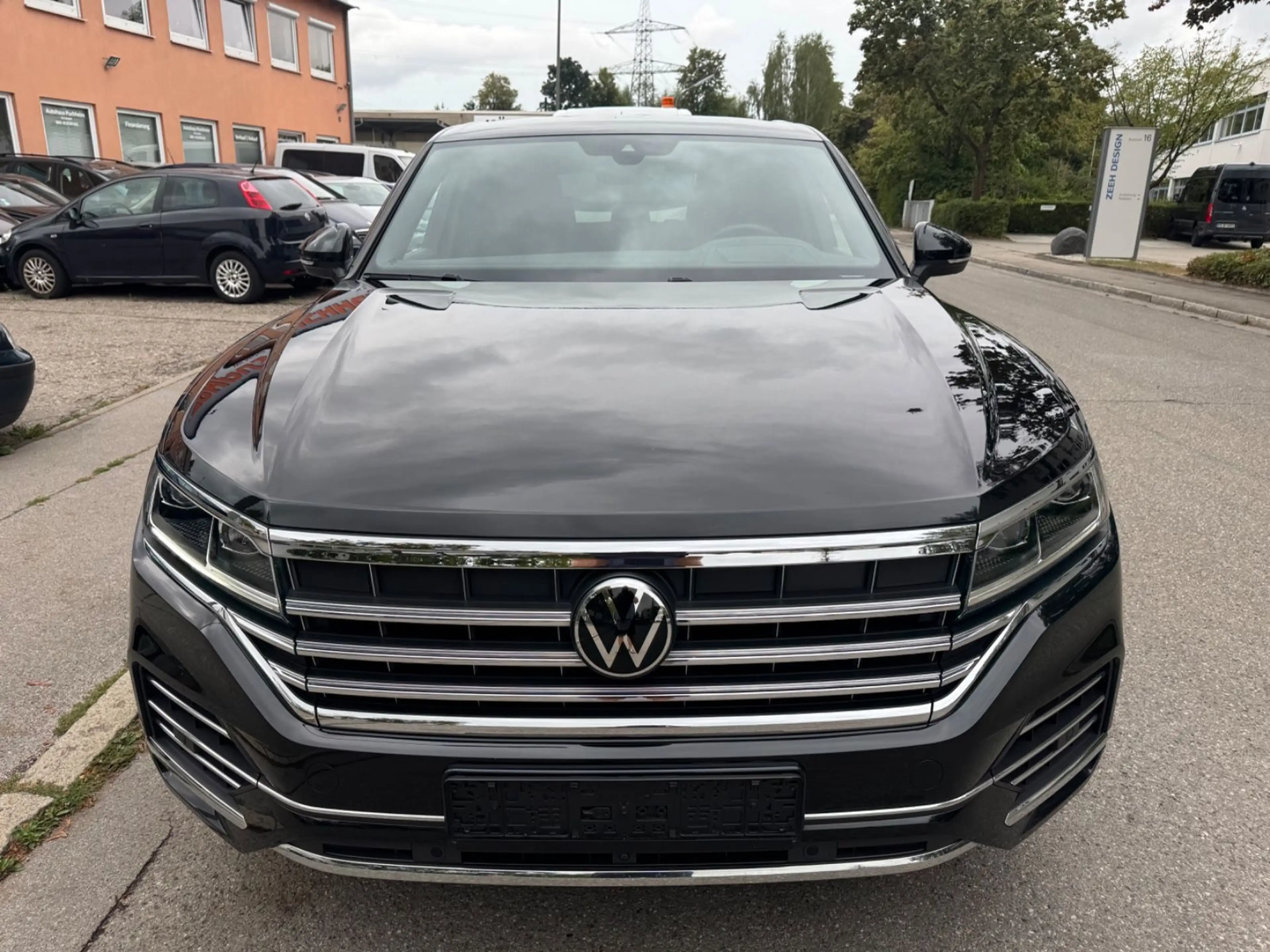 Volkswagen Touareg 3.0TSI/4M/Luft/Inno/Fahr-Ass+/360°/20" — photo 9