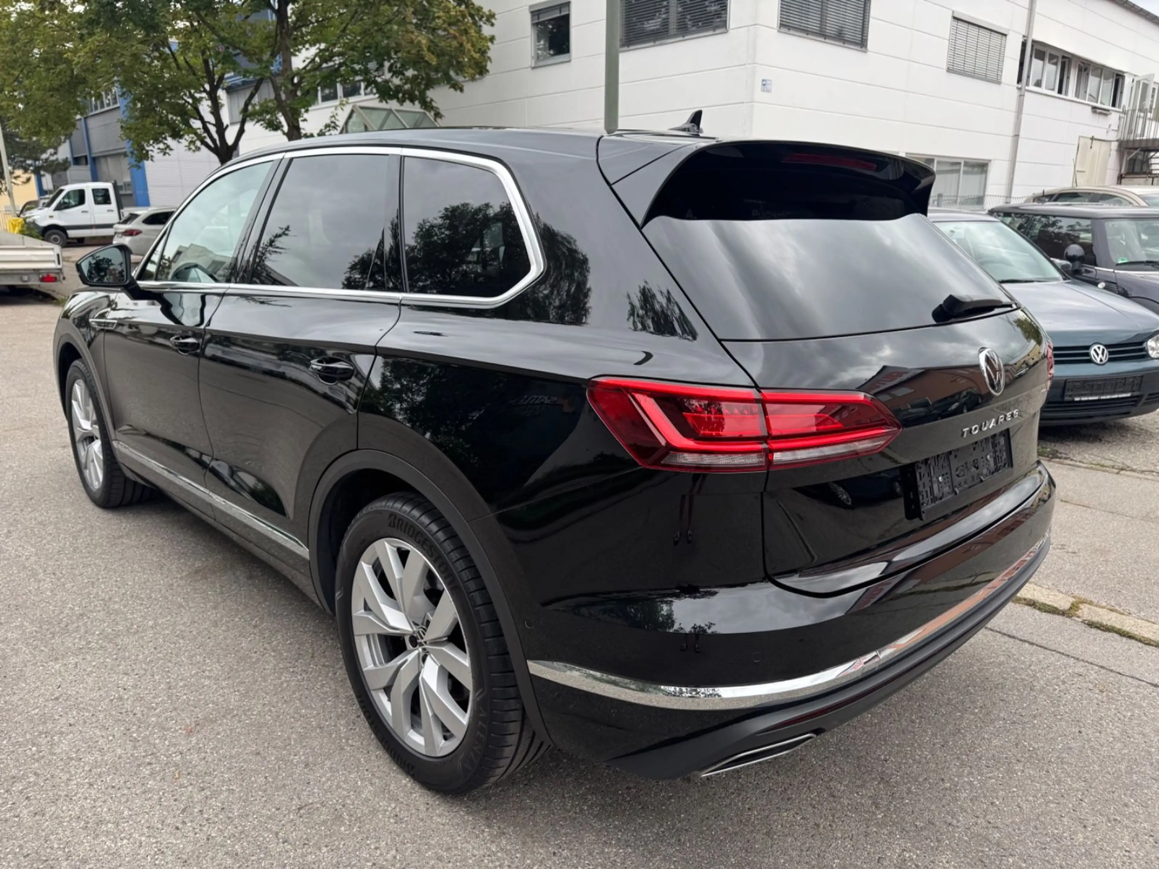 Volkswagen Touareg 3.0TSI/4M/Luft/Inno/Fahr-Ass+/360°/20" — photo 5