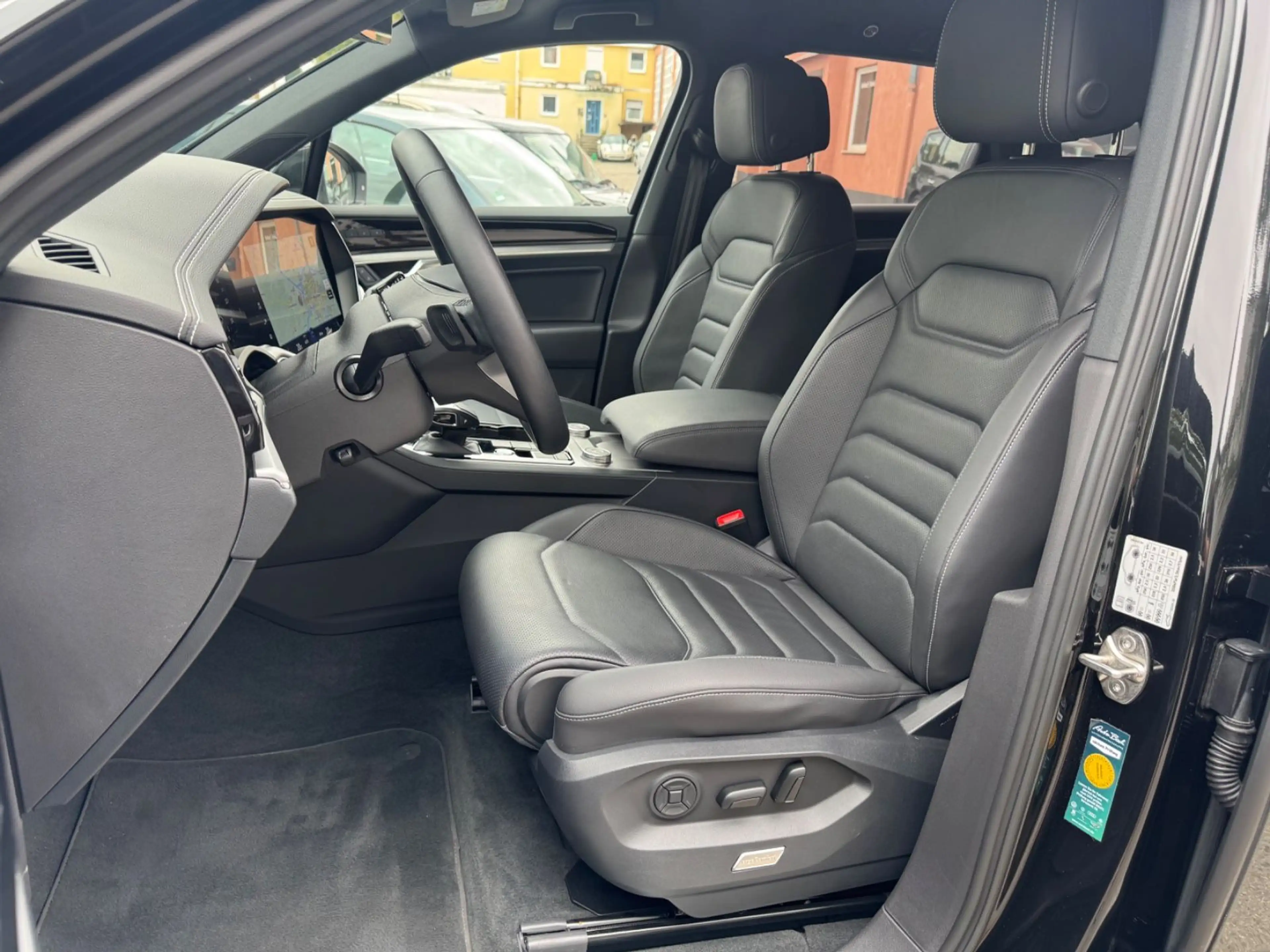 Volkswagen Touareg 3.0TSI/4M/Luft/Inno/Fahr-Ass+/360°/20" — photo 4