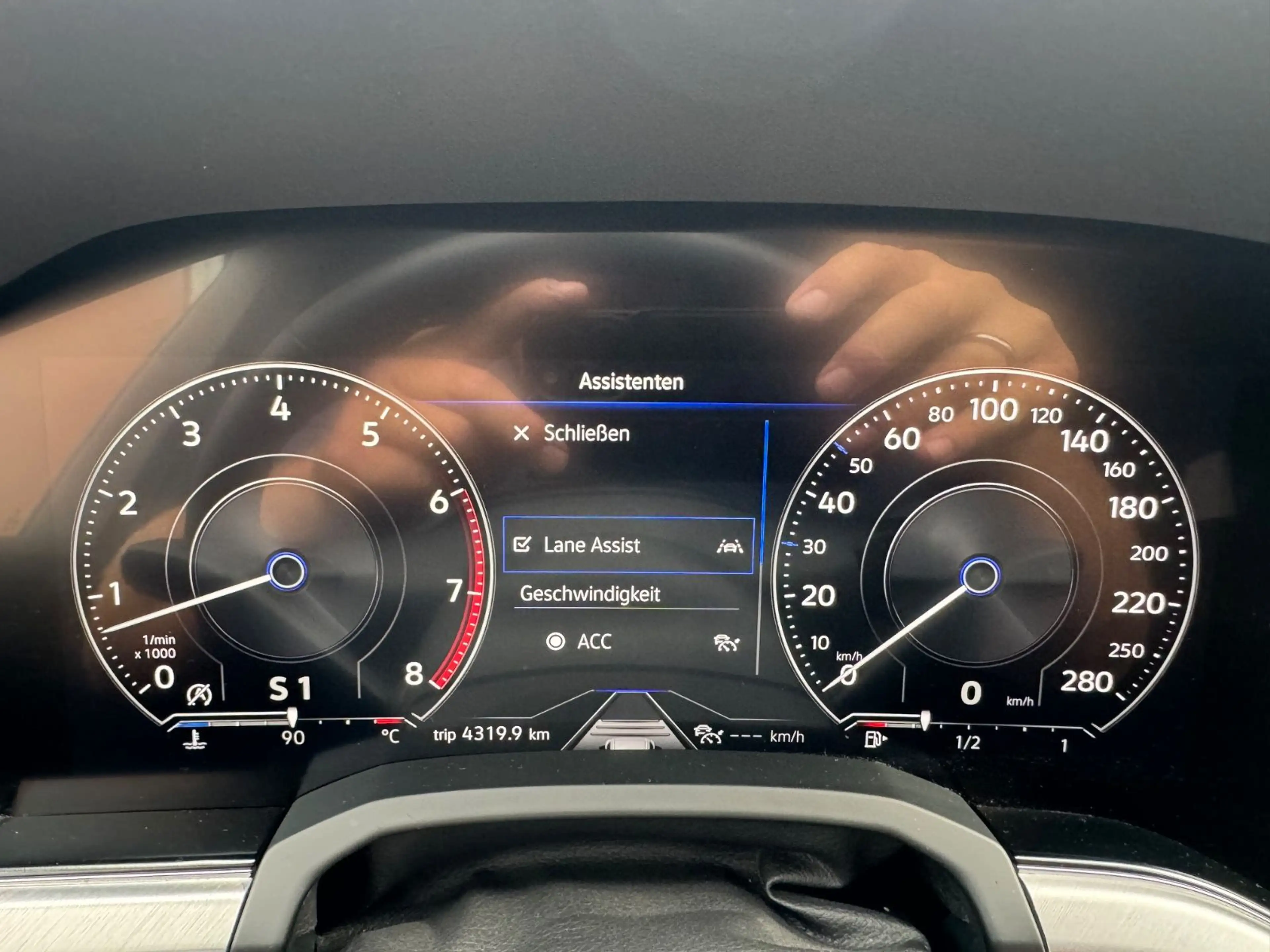 Volkswagen Touareg 3.0TSI/4M/Luft/Inno/Fahr-Ass+/360°/20" — photo 13