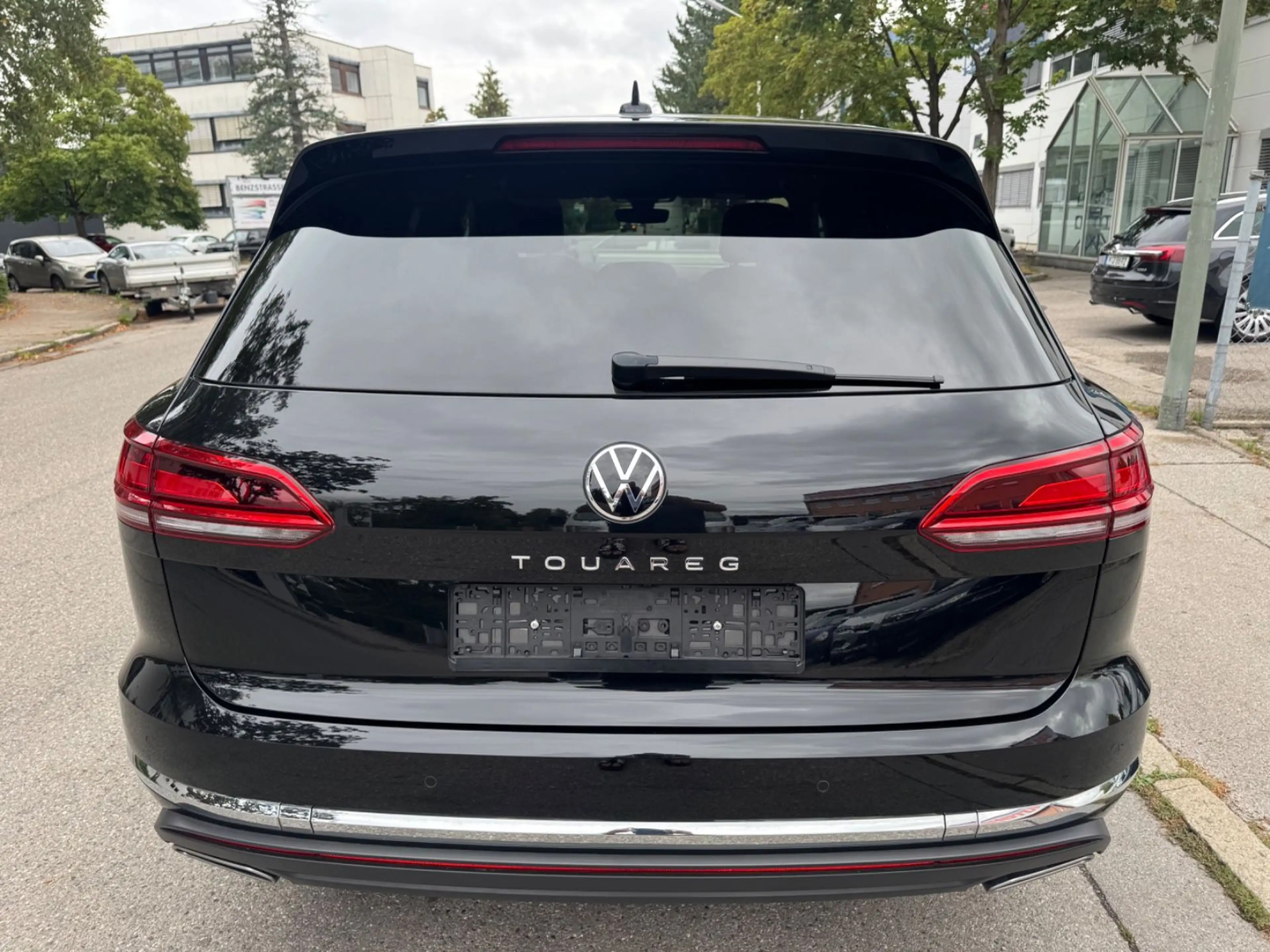 Volkswagen Touareg 3.0TSI/4M/Luft/Inno/Fahr-Ass+/360°/20" — photo 11