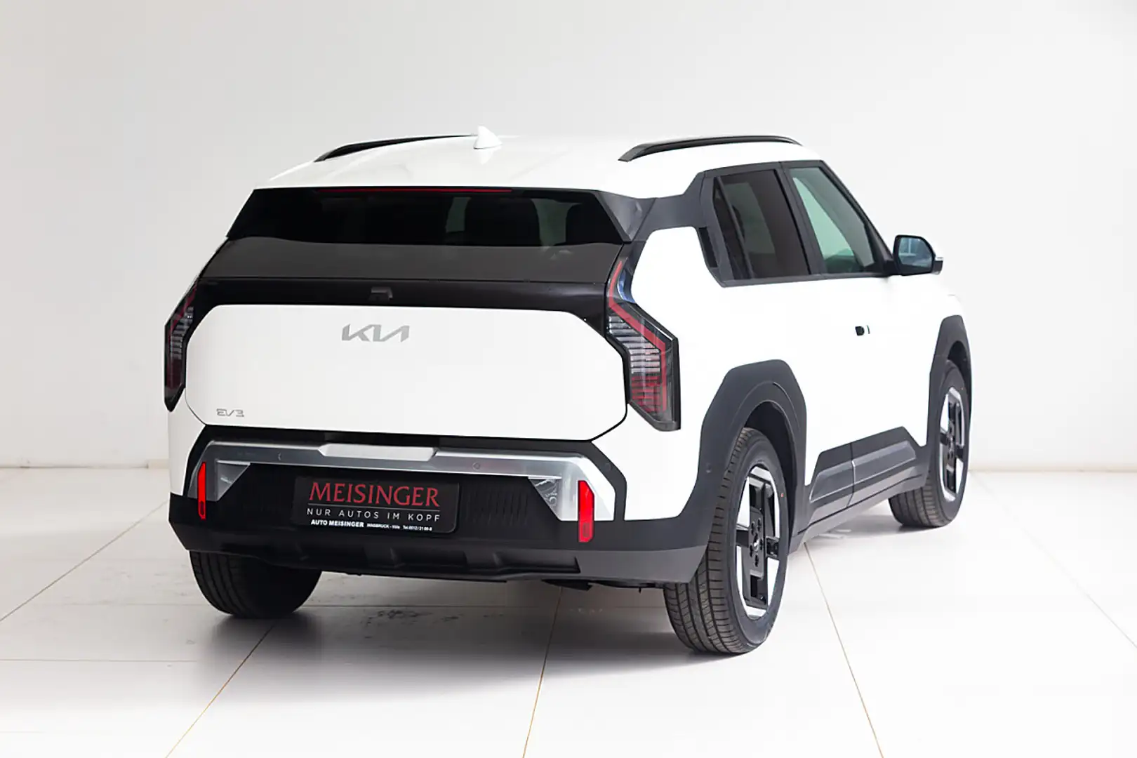 Kia EV3 FWD 81,4kWh Long Range Earth plus Weiß - 2
