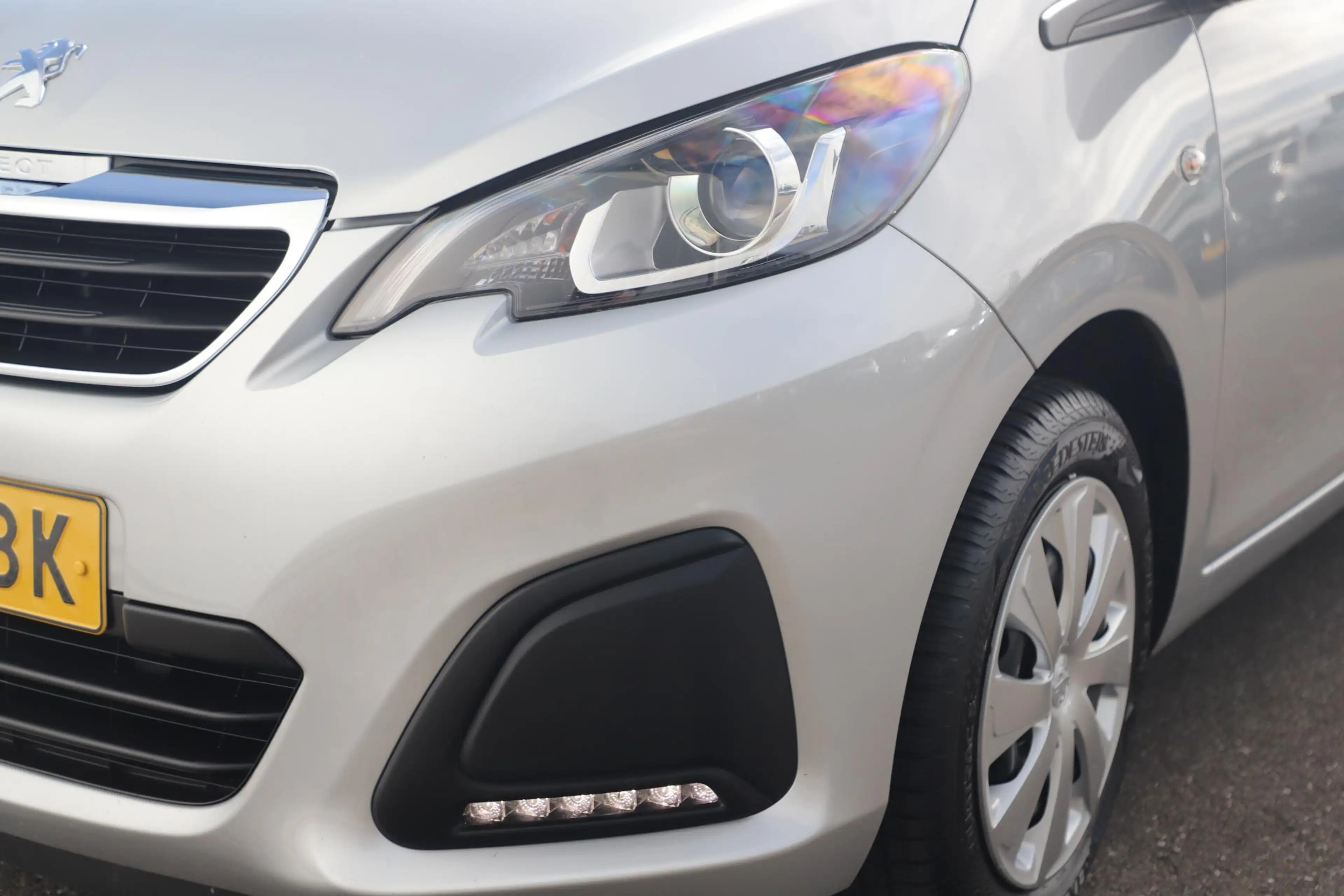 Peugeot 108 1.0 e-VTi Active NAP! All-season banden Airco Radi — photo 8