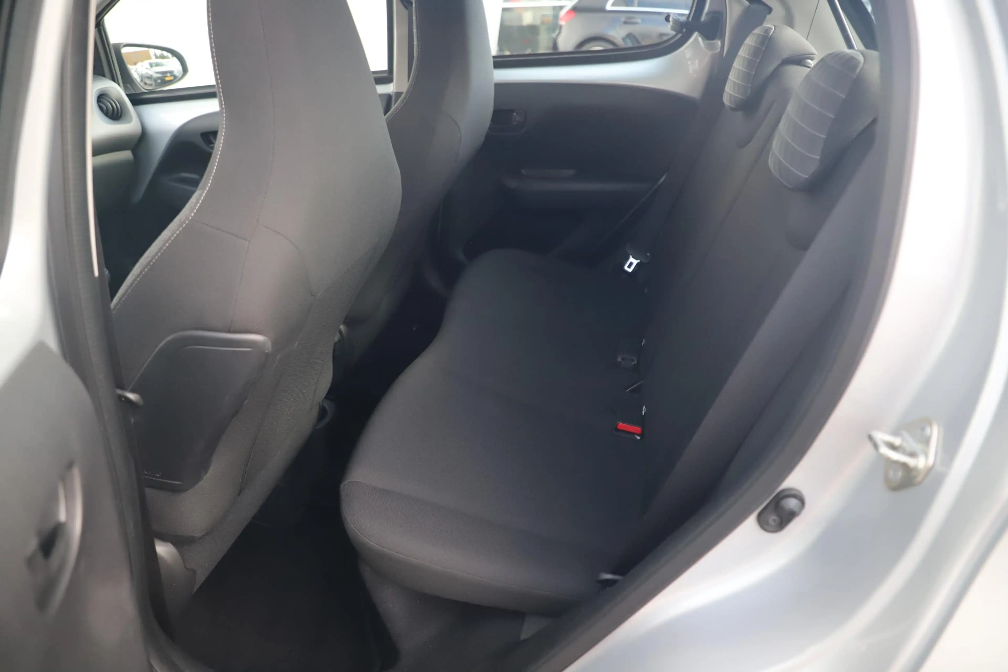 Peugeot 108 1.0 e-VTi Active NAP! All-season banden Airco Radi — photo 10