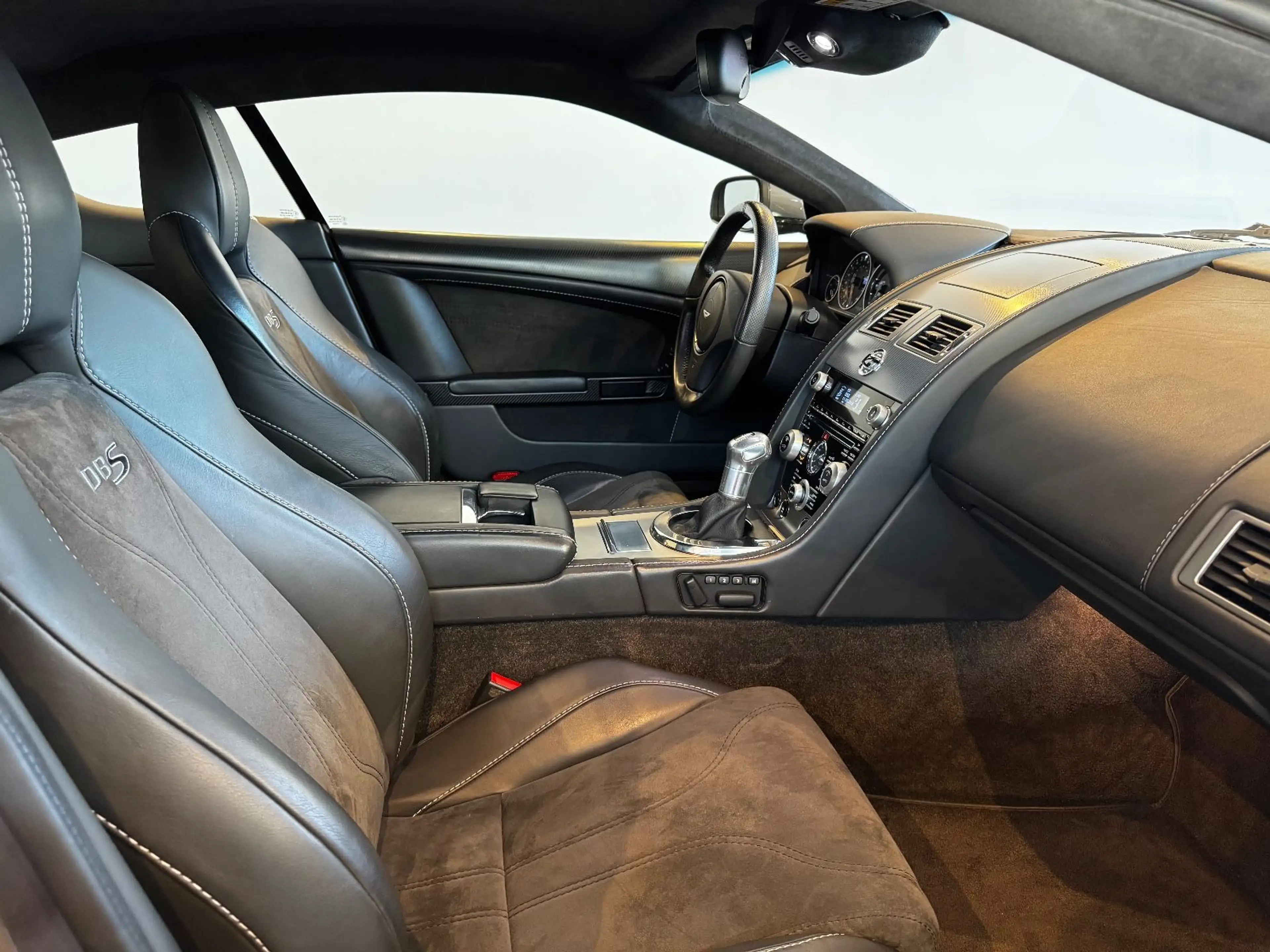 Aston Martin DBS 6.0 V12 Loder 1899/NAVI/CARBON/PDC/XENON — photo 13