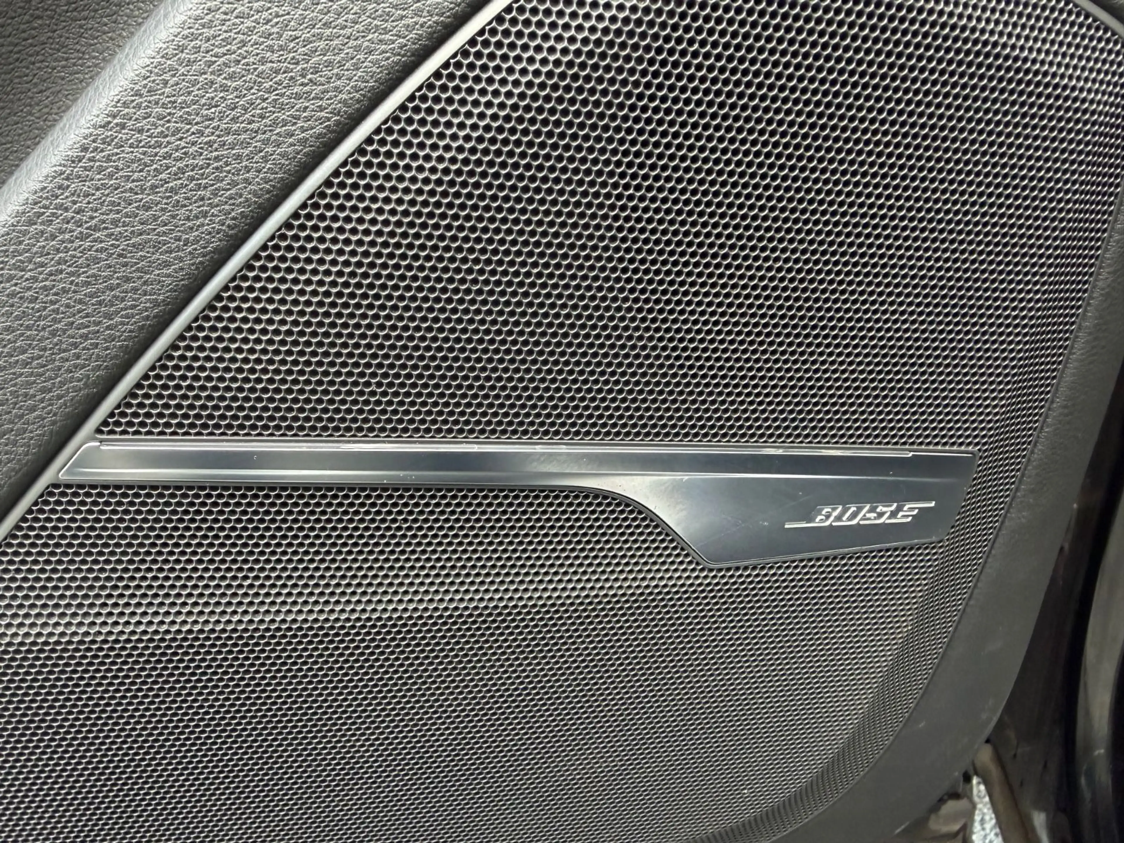 Audi SQ7 4.0 TDI quattro/Pano-Dach/AHK/MATRIX/ — photo 14