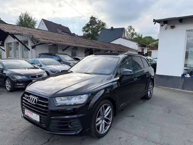 Audi SQ7 4.0 TDI quattro/Pano-Dach/AHK/MATRIX/
