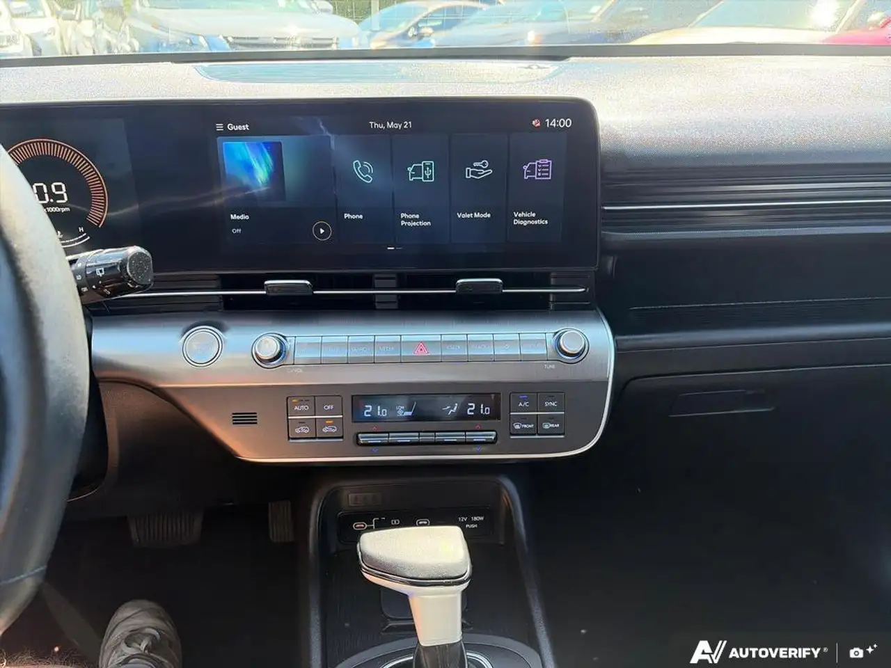 Hyundai KONA снимка Hyundai KONA
