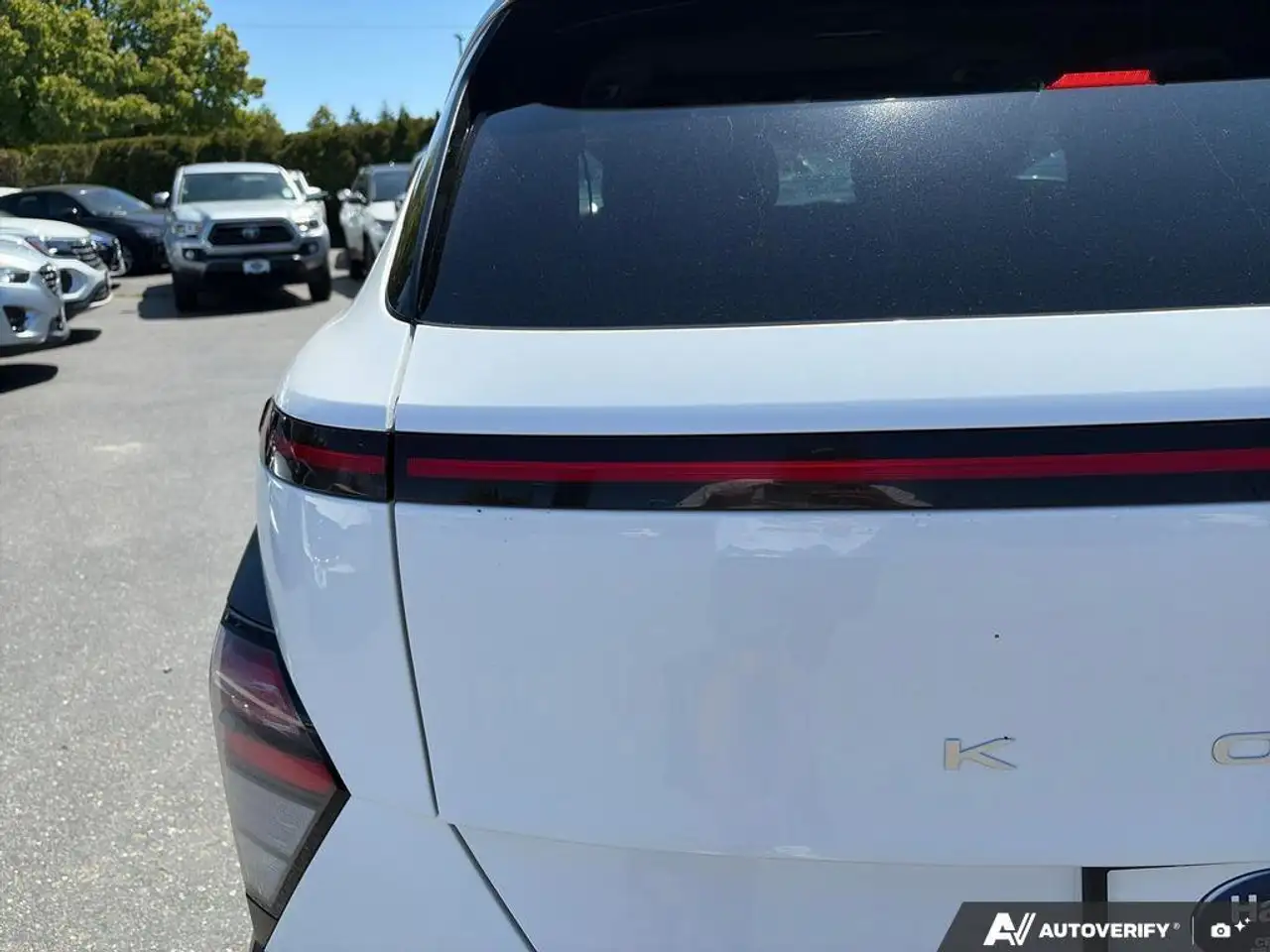 Hyundai KONA снимка Hyundai KONA