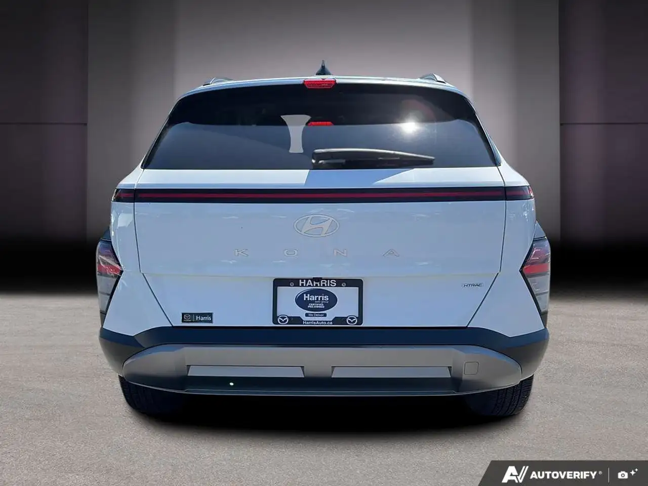 Hyundai KONA снимка Hyundai KONA