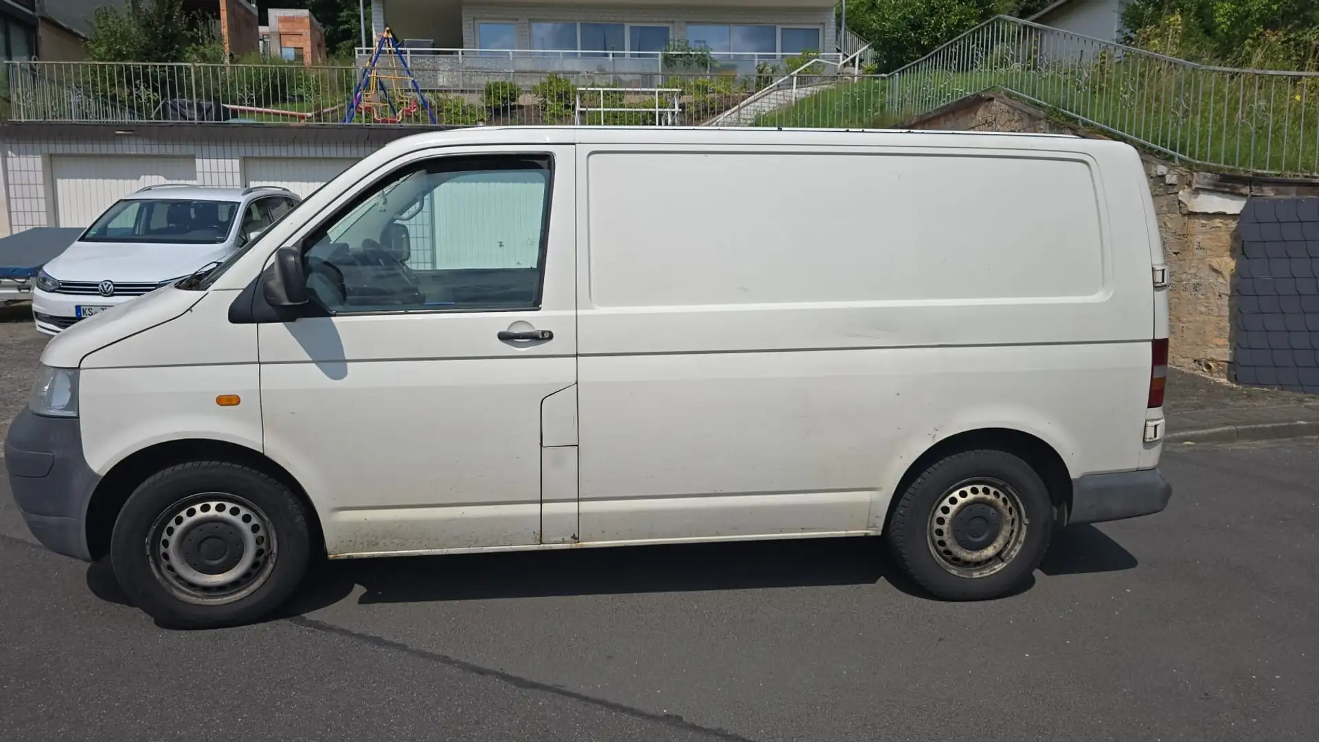Volkswagen T5 - 1