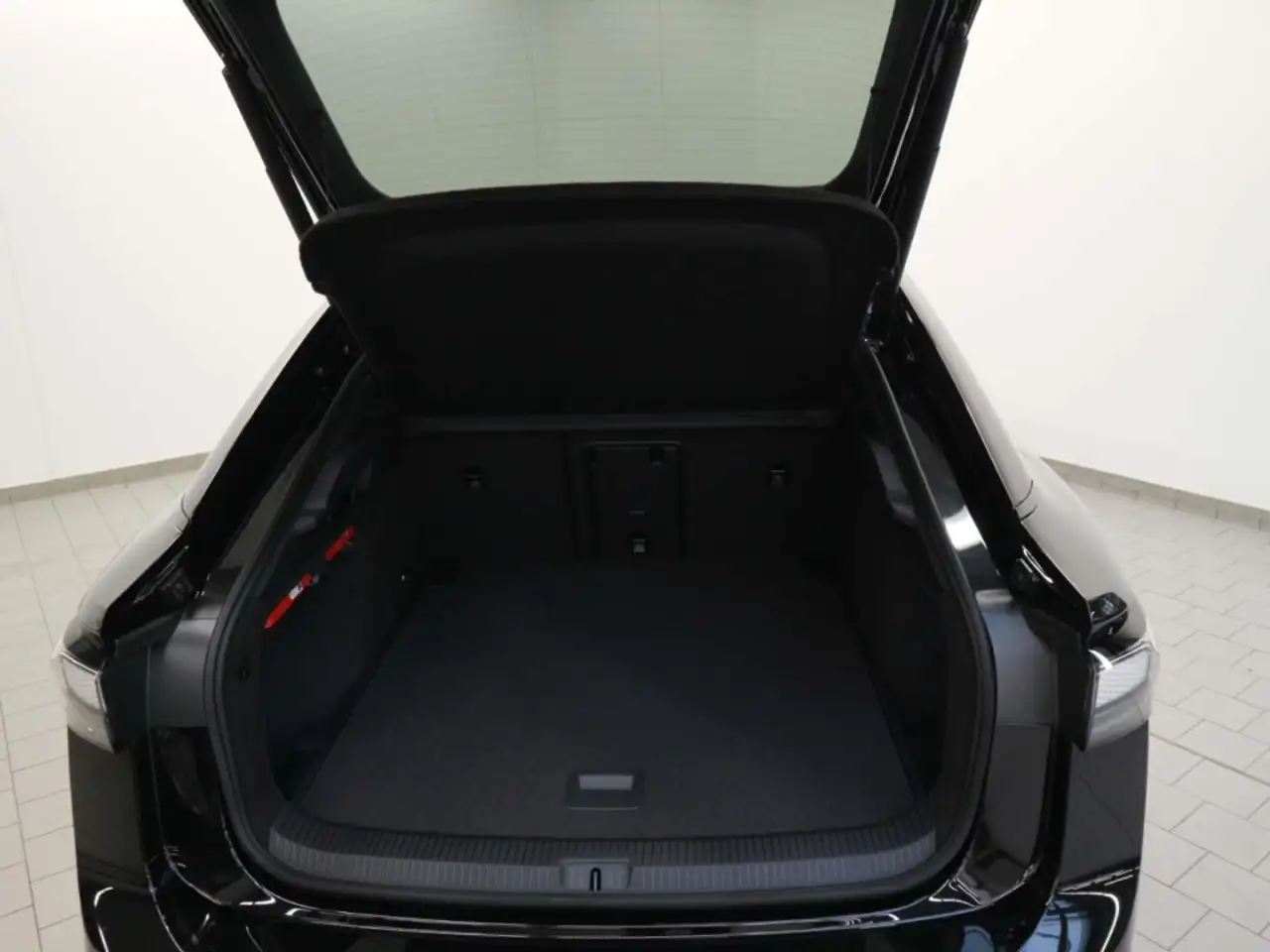 Volkswagen ID.7 Elektro Pro 77 kWh 17