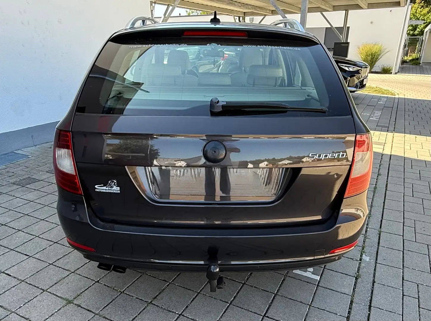 Skoda Superb Superb Combi 2.0 TDI DSG Comfort Braun - 1