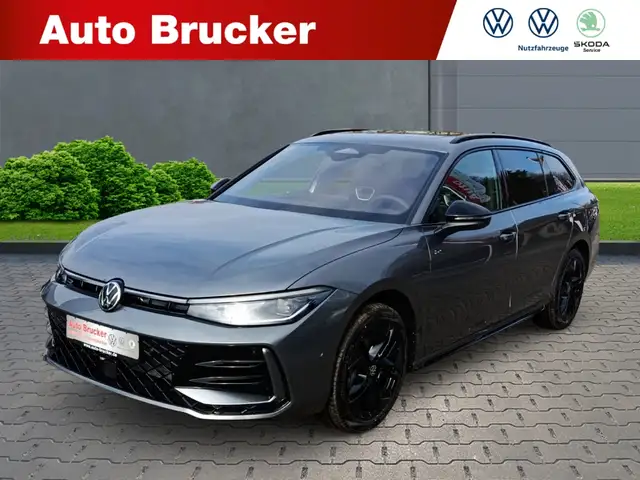 Volkswagen Passat 2.0 TDI 4Motion R-Line+Sitzhzg+Sportpaket+Schiebed