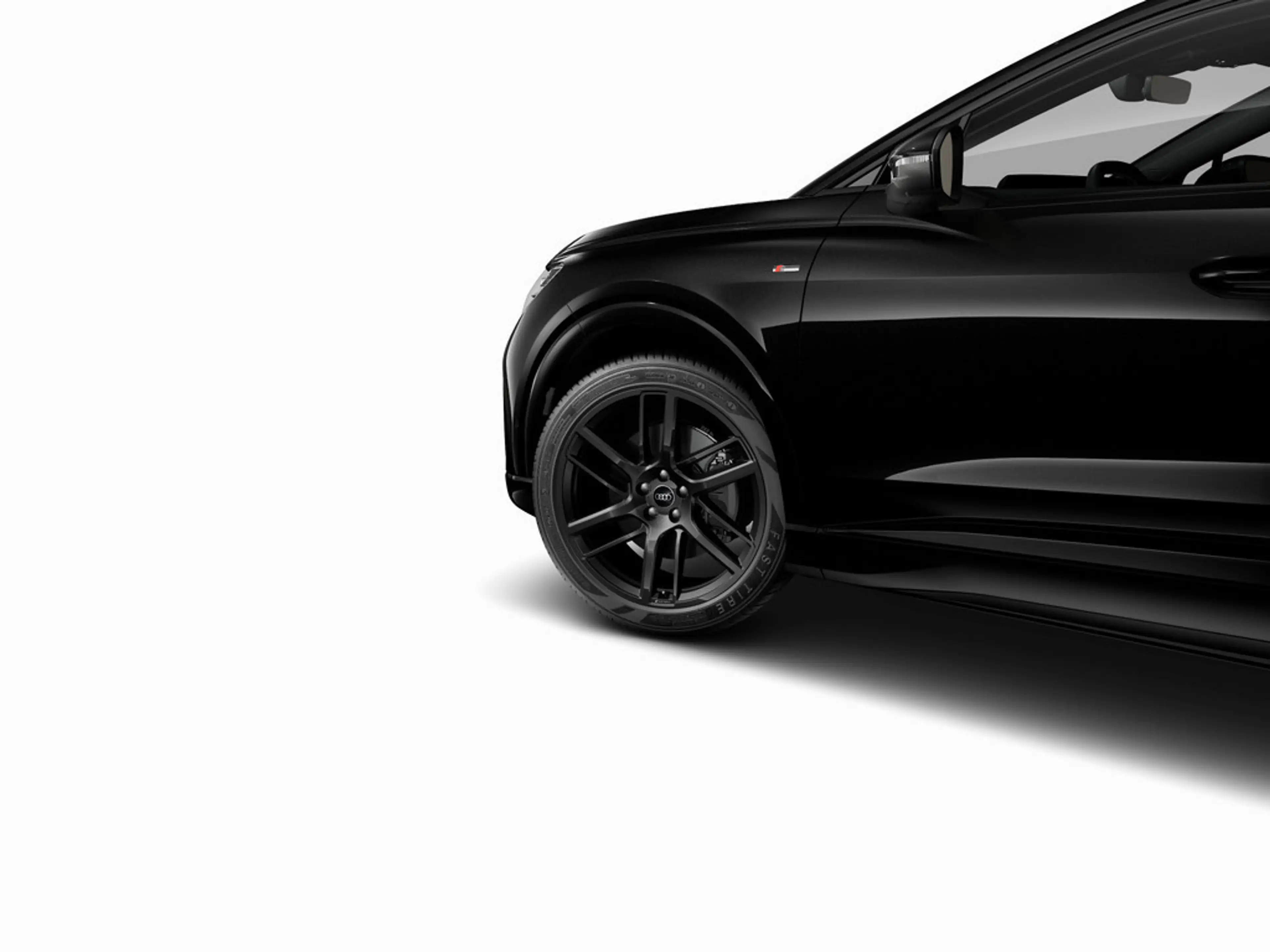 Audi Q4 e-tron — photo 6