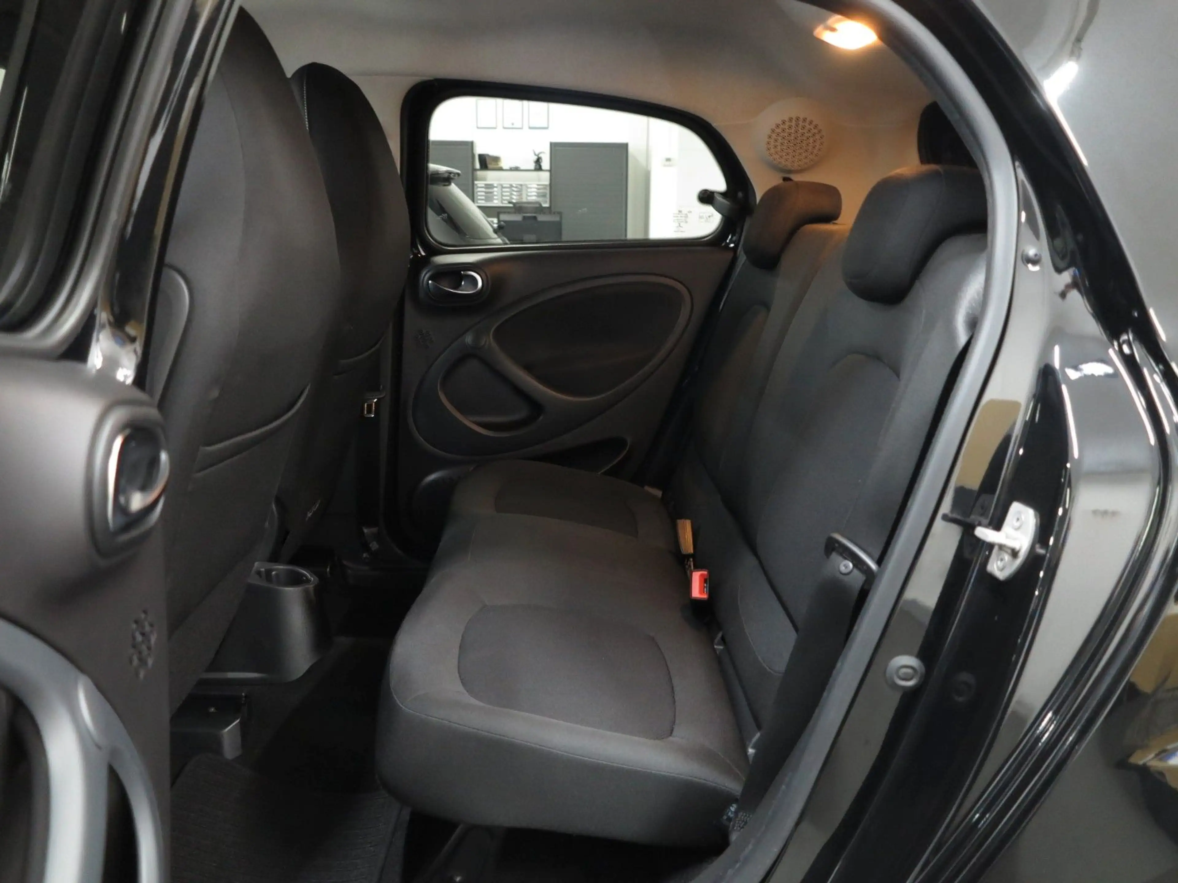 smart forFour Passion KLIMAAUT/SHZ/UNFALLFREI/TOP! — photo 15
