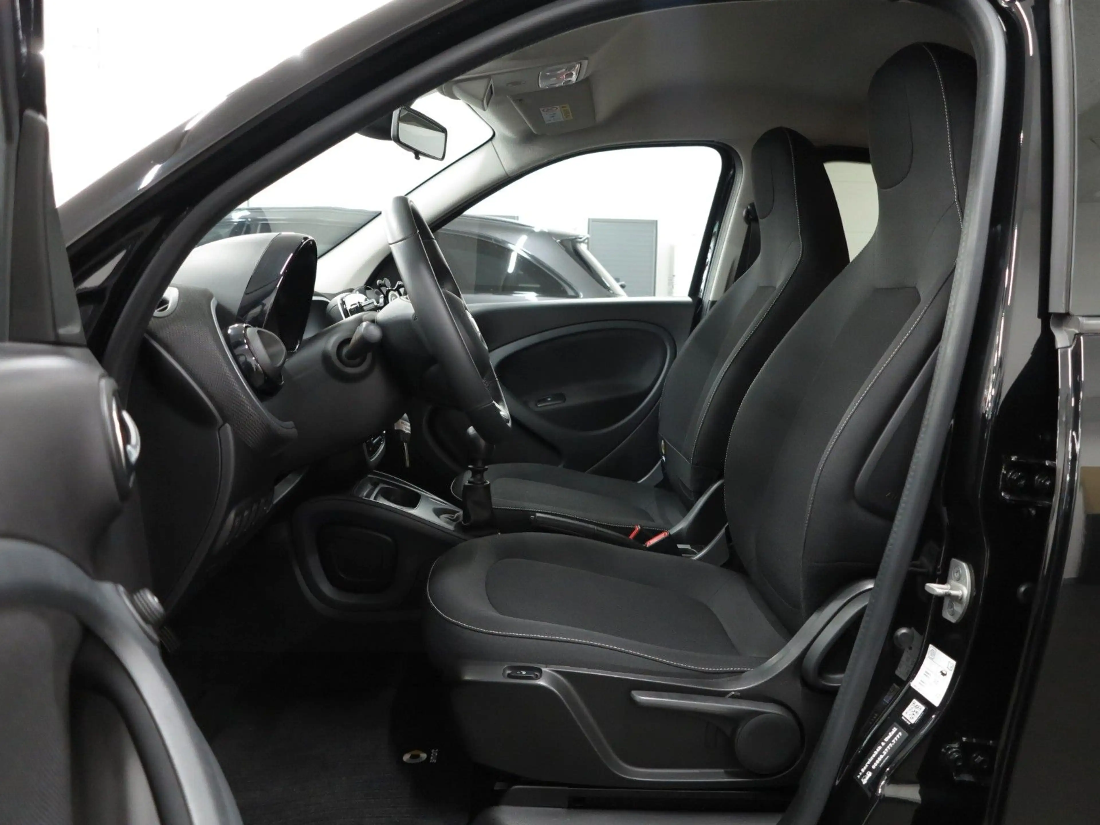 smart forFour Passion KLIMAAUT/SHZ/UNFALLFREI/TOP! — photo 13