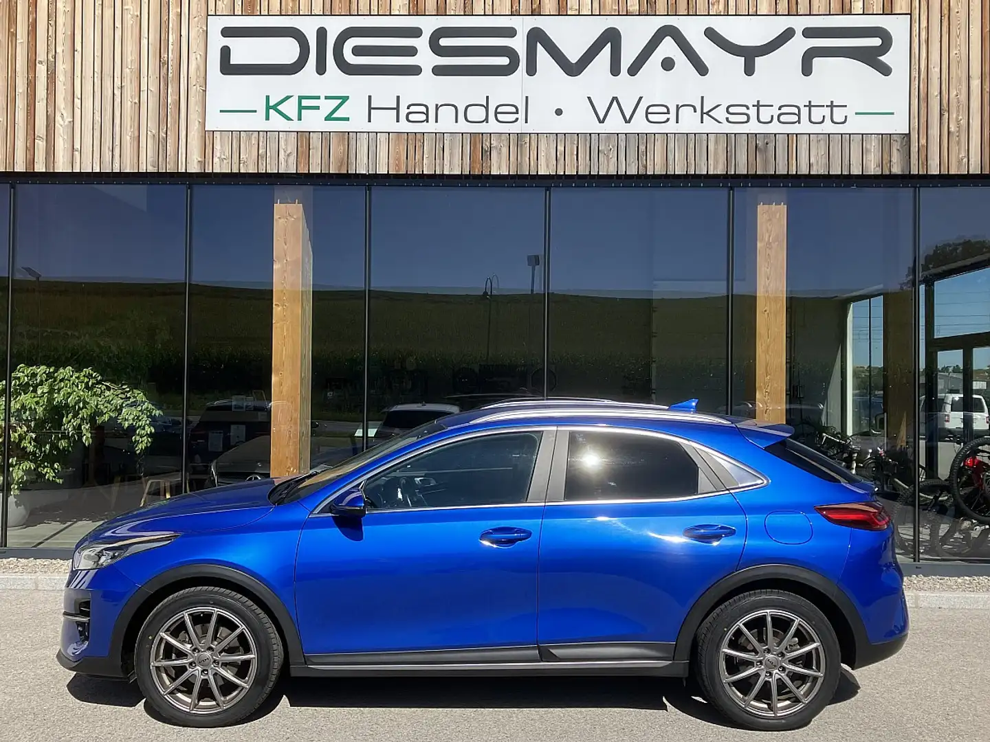 Kia XCeed Xceed 1,6 CRDI 48V Gold DCT Navi LED Teilleder Blau - 2