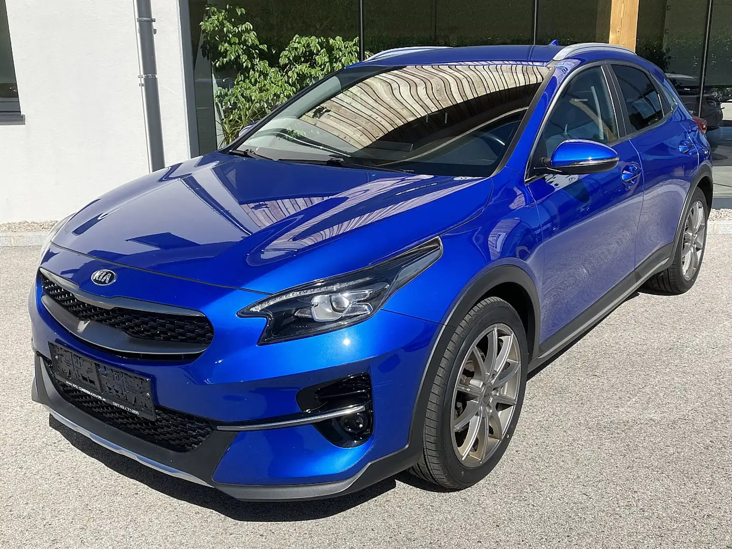 Kia XCeed Xceed 1,6 CRDI 48V Gold DCT Navi LED Teilleder Blau - 1