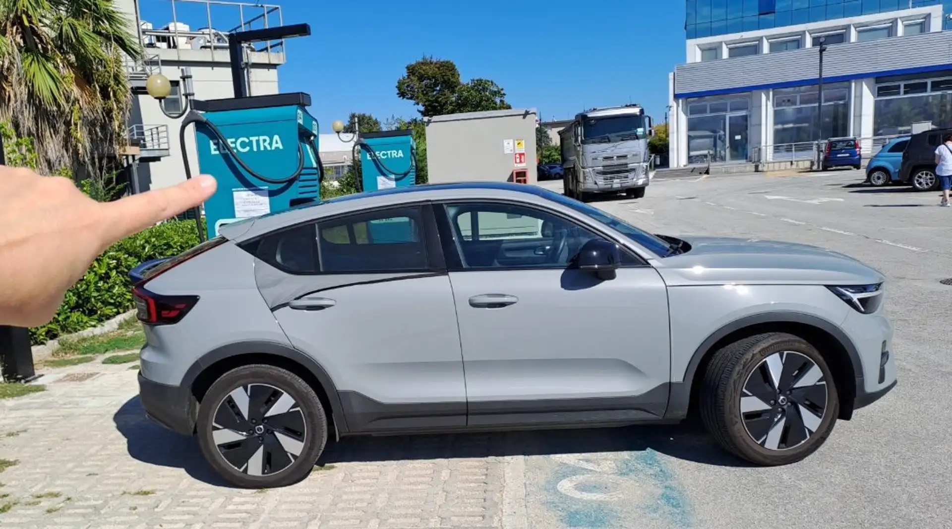 Volvo C40 C40 single motor extended range Ultimate rwd Grigio - 2