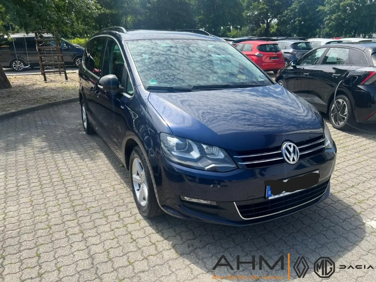 Volkswagen Sharan Match BMT 2.0 TDI Automatik - NAVI - 8-FACH plava - 2
