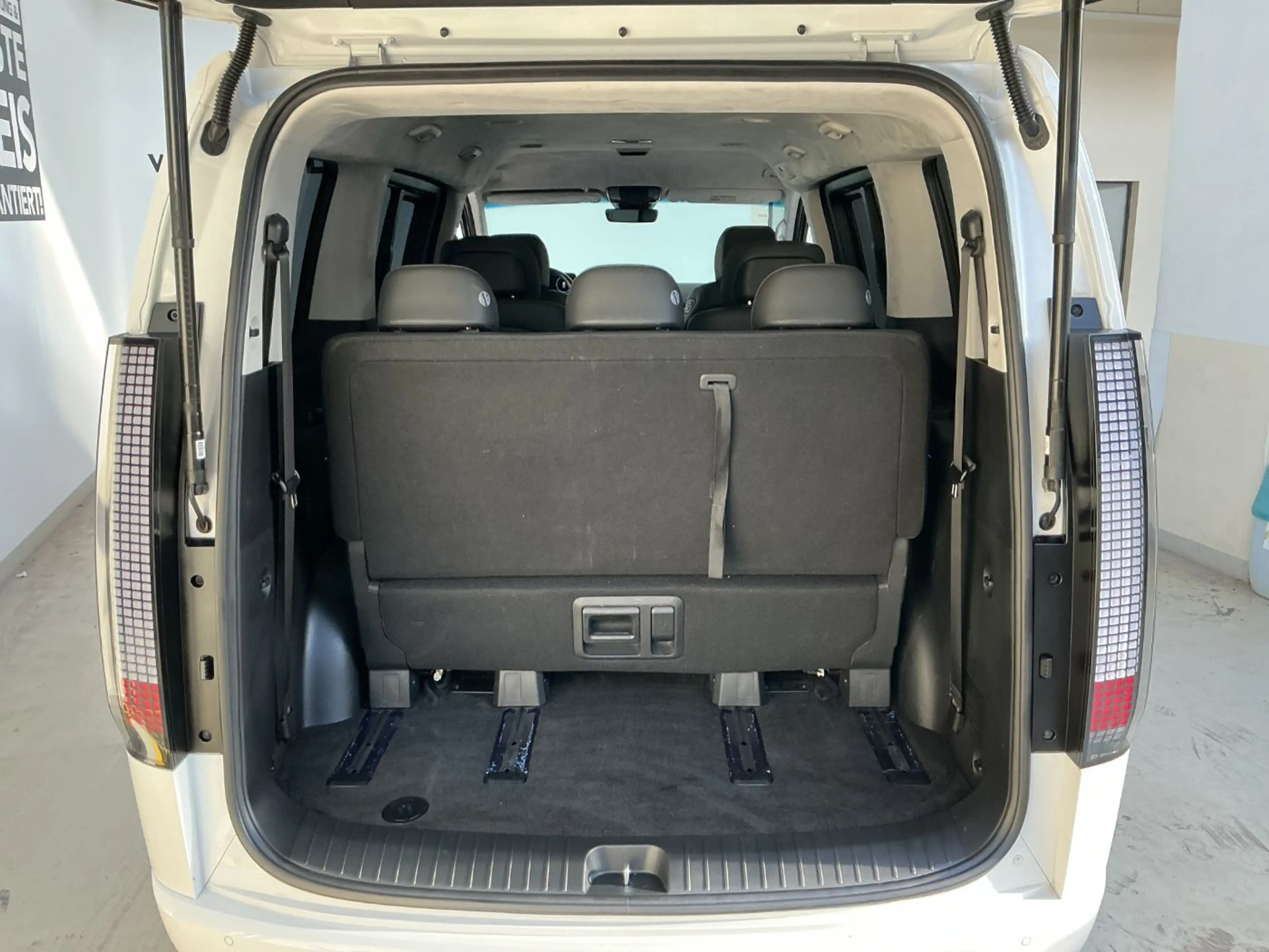 Hyundai STARIA 2.2 Kamera,PDC,Lenk+Sitzhzg.,CarPlay,LED — photo 7