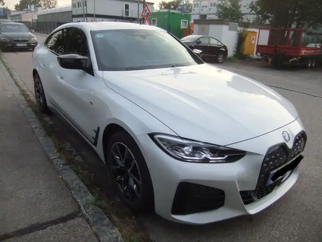 Bmw i4 Gran Coupe M50 Schiebedach AHK 99,5% SOH