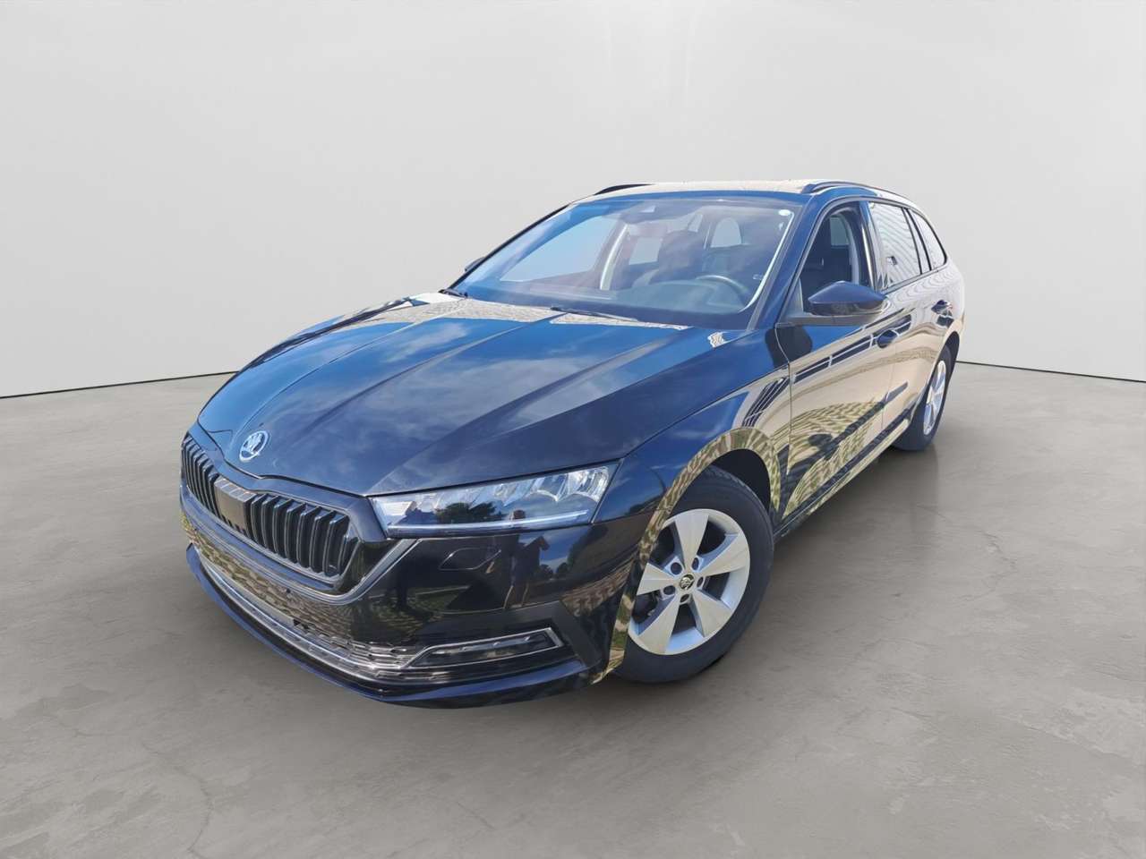 Skoda Octavia 2024 — Combi 1.0TSI DSG Family AHK/NAVI/KESSY/L