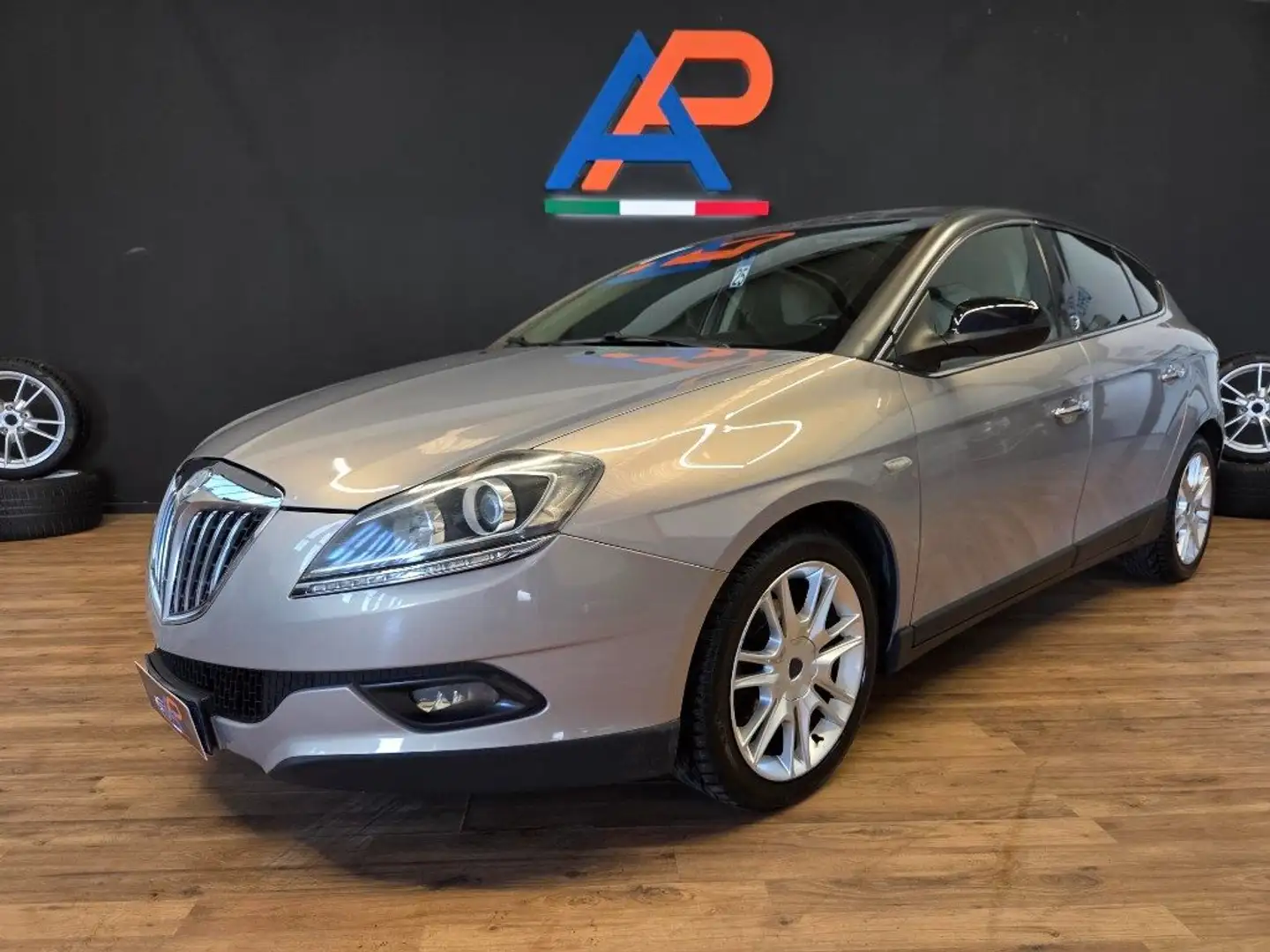 Lancia Delta 1.4 T-Jet 120 CV Platino Ecochic GPL - 1