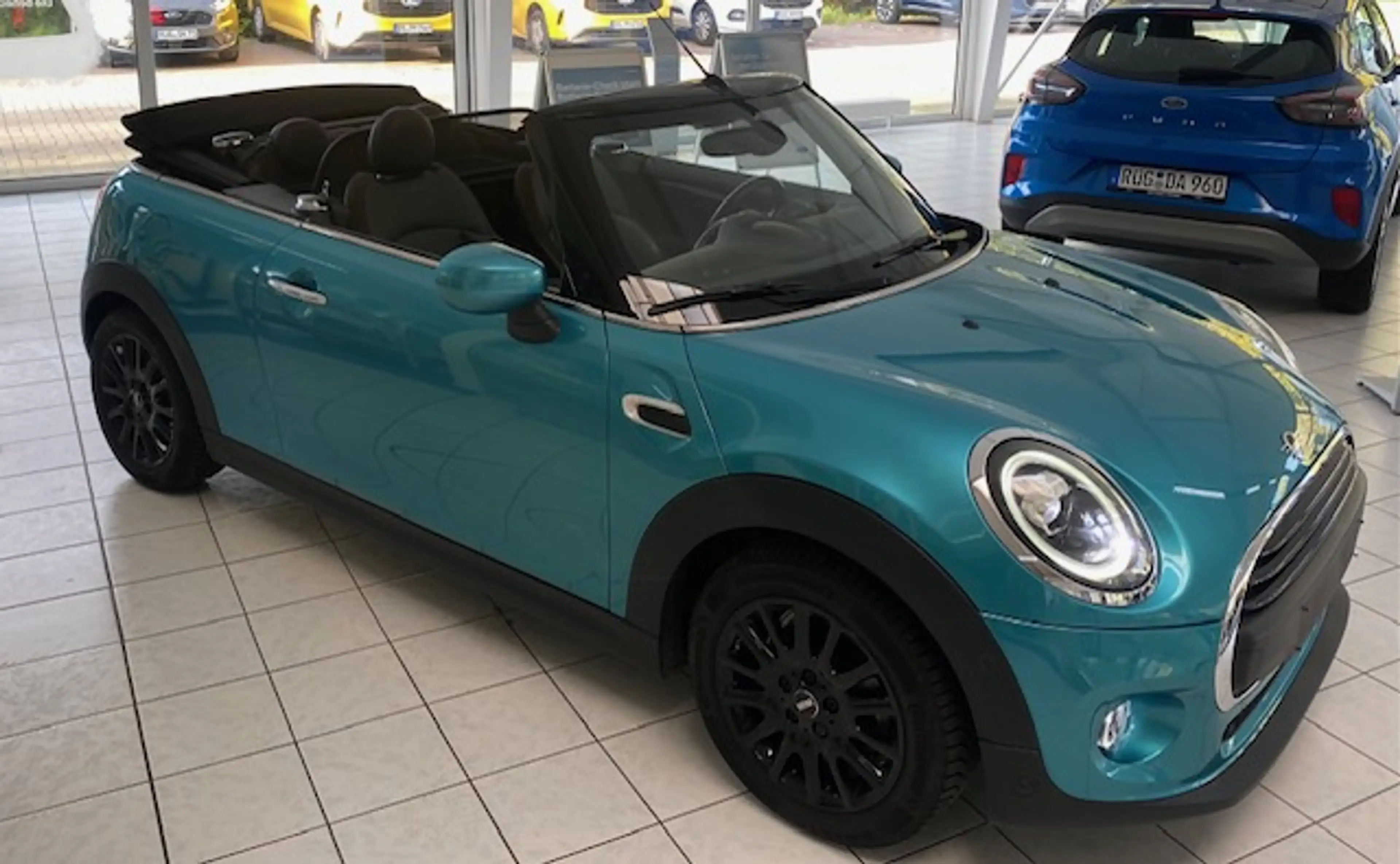 MINI One Cabrio "MINI One Cabrio LCI | CHILI | Leder | LED | Navi Plus | 30tkm | Unfallfrei" — photo 4