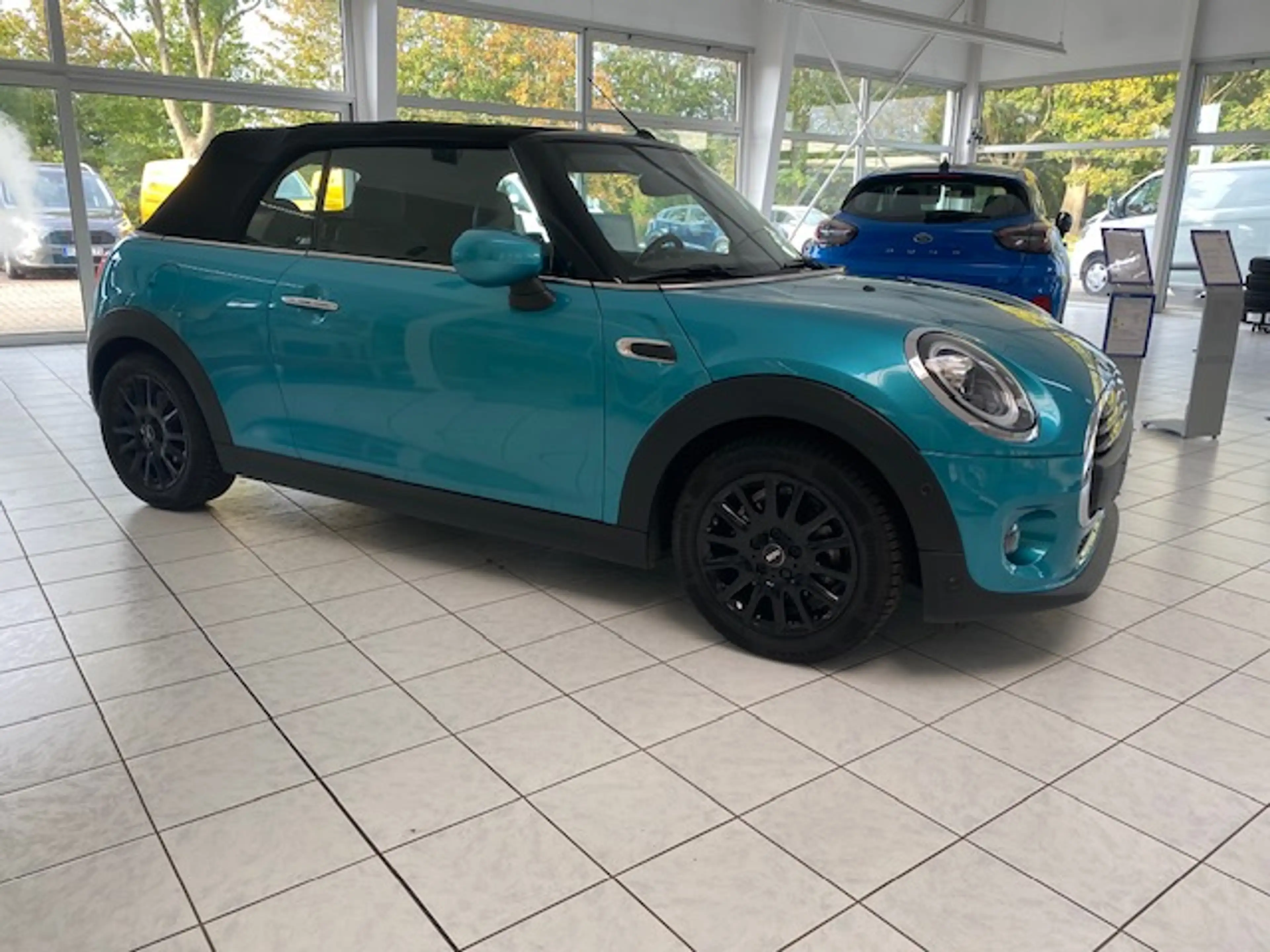 MINI One Cabrio "MINI One Cabrio LCI | CHILI | Leder | LED | Navi Plus | 30tkm | Unfallfrei" — photo 8