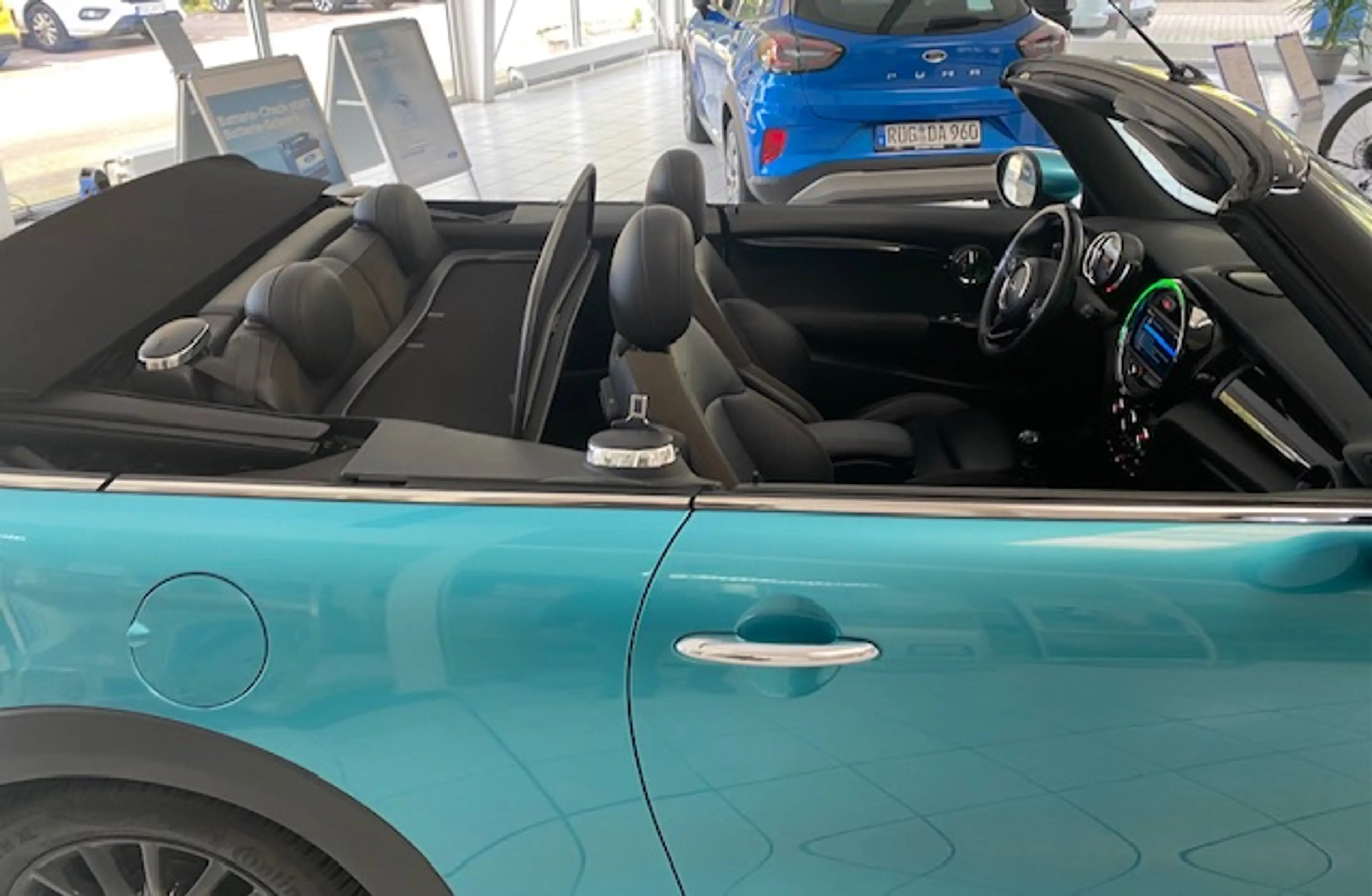 MINI One Cabrio "MINI One Cabrio LCI | CHILI | Leder | LED | Navi Plus | 30tkm | Unfallfrei" — photo 6
