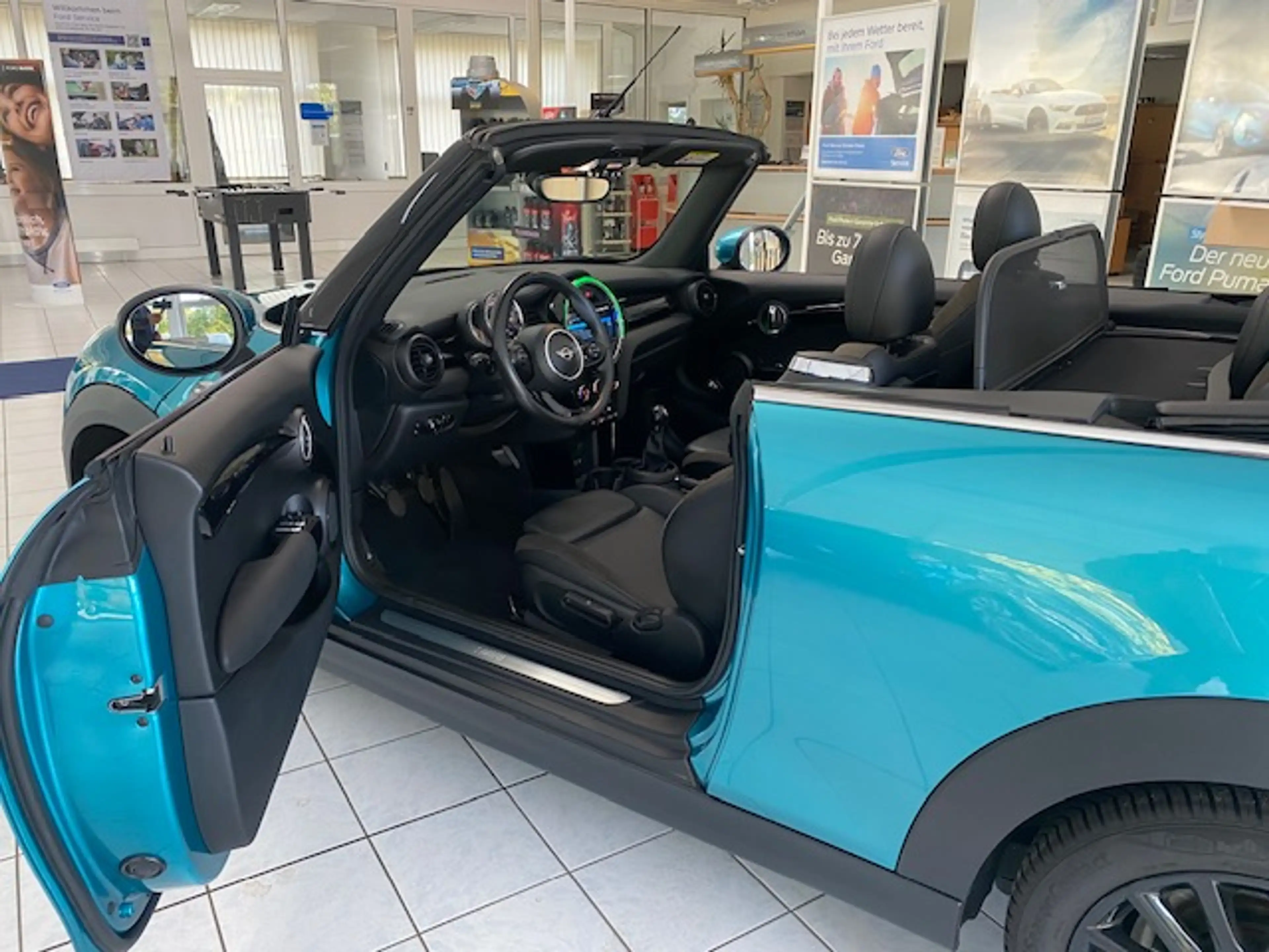 MINI One Cabrio "MINI One Cabrio LCI | CHILI | Leder | LED | Navi Plus | 30tkm | Unfallfrei" — photo 3