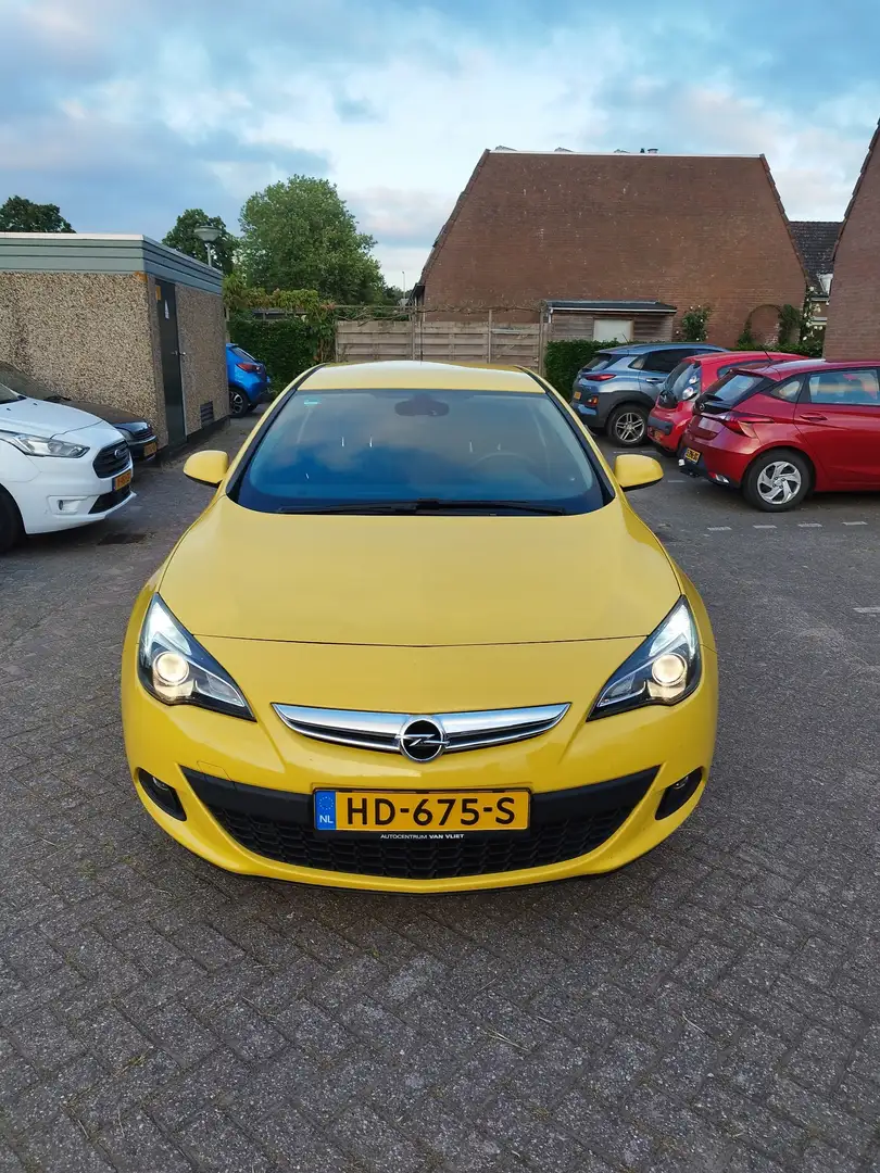 Opel Astra 1.4 Turbo Sport GTC Geel - 2