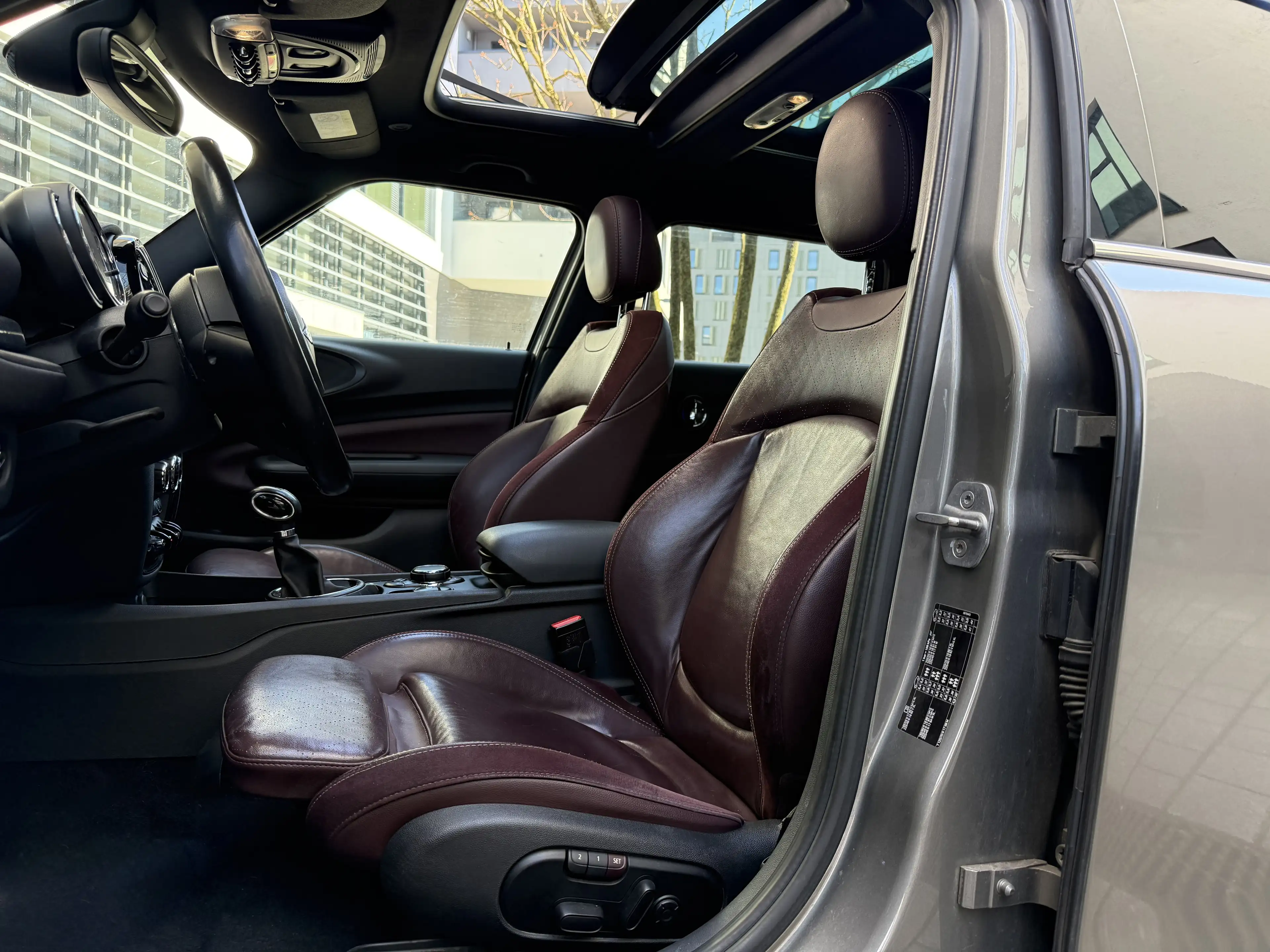 MINI Cooper Clubman 1.5i 136CH AUTOMATIQUE / LED / PANO / NAVI PRO — photo 12