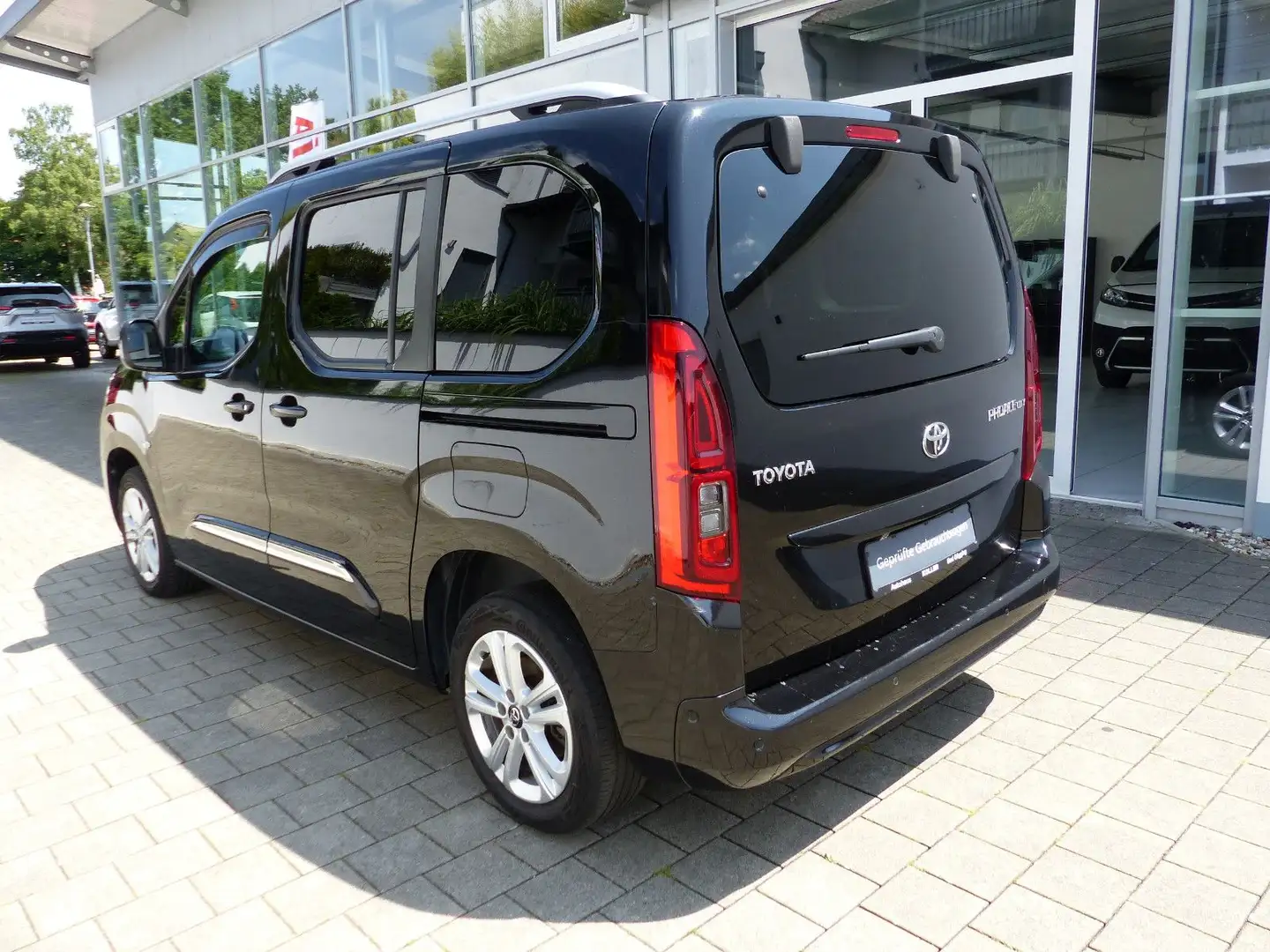 Toyota Proace City Verso 1.5 D L1 PanoramaDach Navi SHZ Zwart - 2