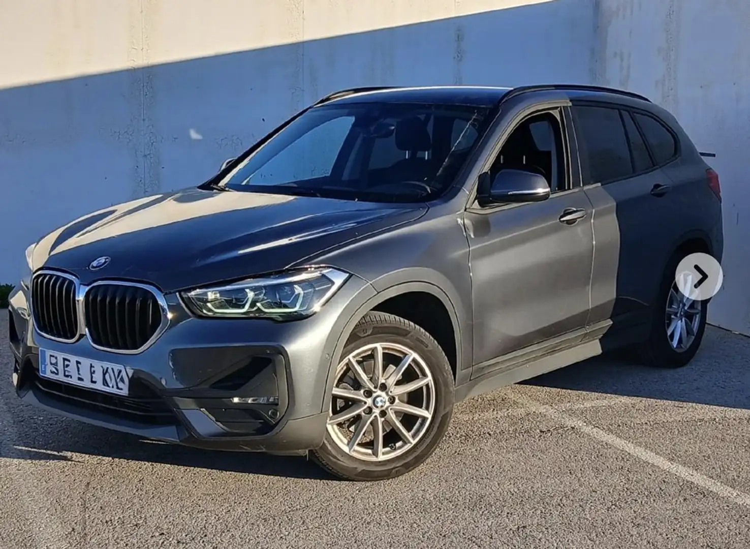 BMW X1 sDrive 18dA Corporate Gris - 1