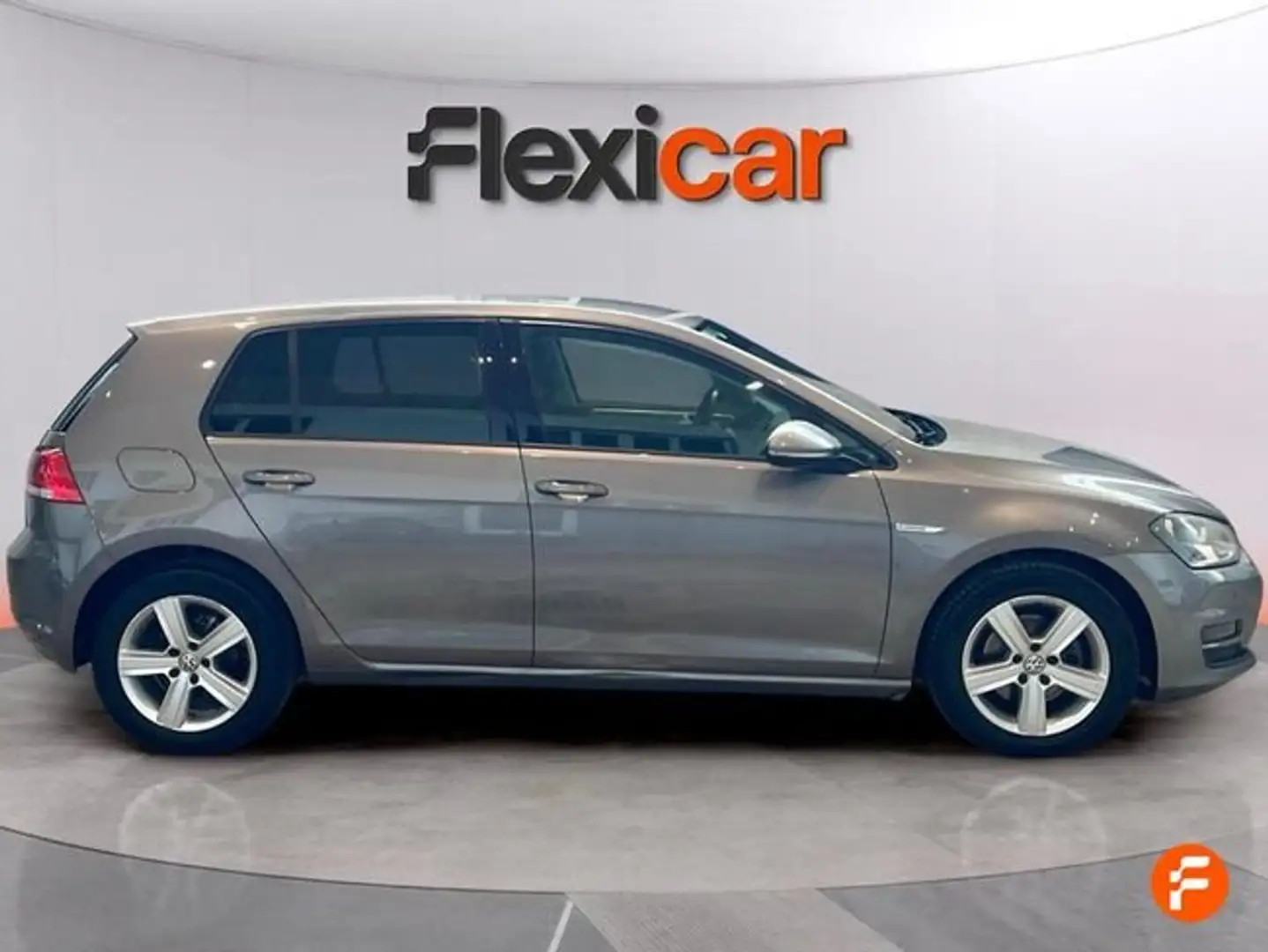 Volkswagen Golf 1.6TDI CR BMT Advance 110 Beige - 2